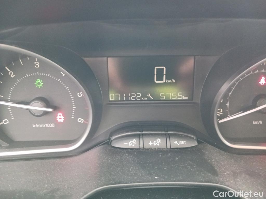  Peugeot  208 PEUGEOT  5p 1G berlina con portón 5P ACTIVE 1.6 BlueHDi 75 #15