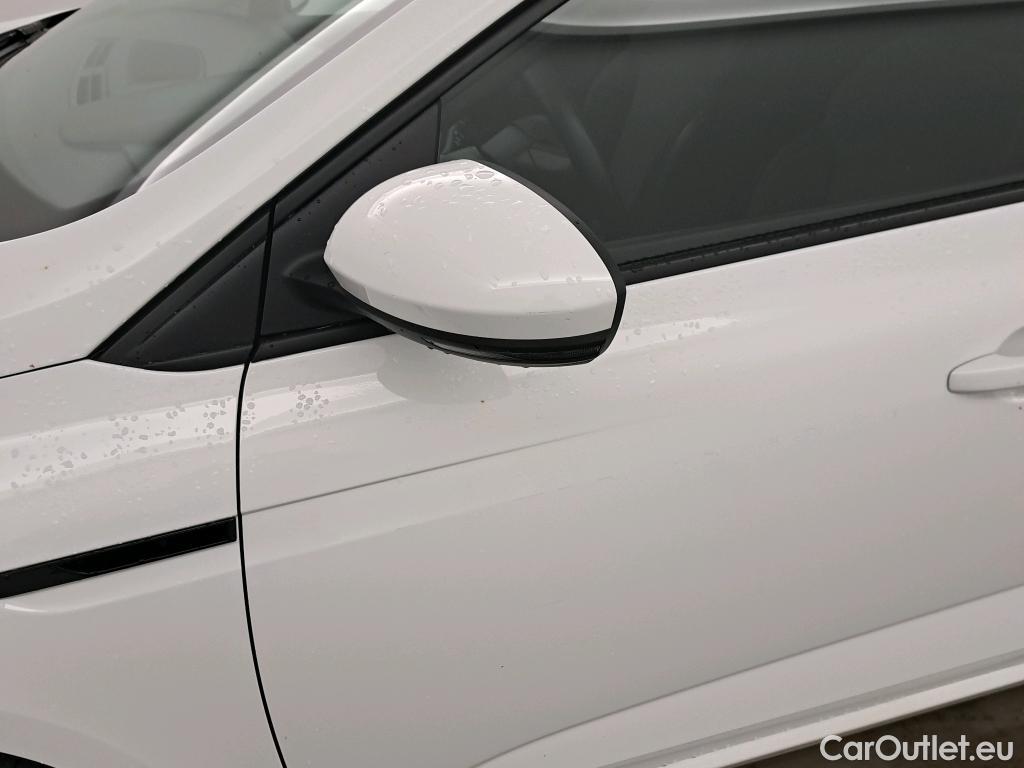  Renault  Megane RENAULT Mégane / 2020 / 5P / berlina con portón Life Blue dCi 85 kW (115CV) #20