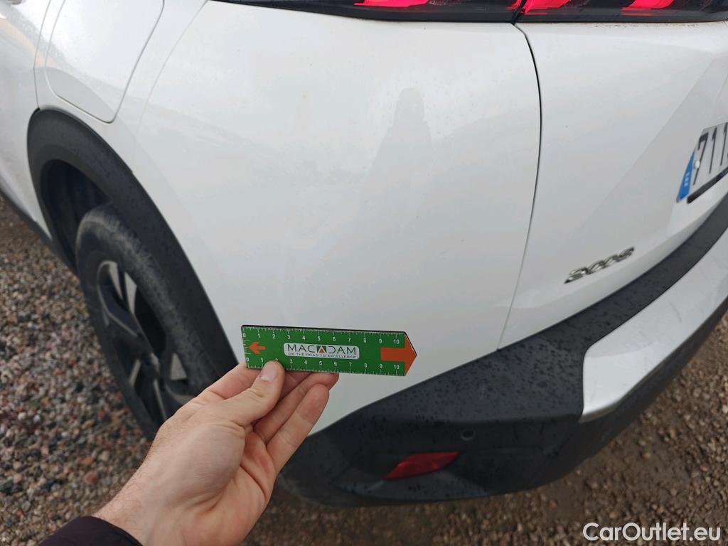  Peugeot  2008 PEUGEOT  / 2019 / 5P / todoterreno Allure Pack BlueHDI 81kW (110CV) (AC) #47