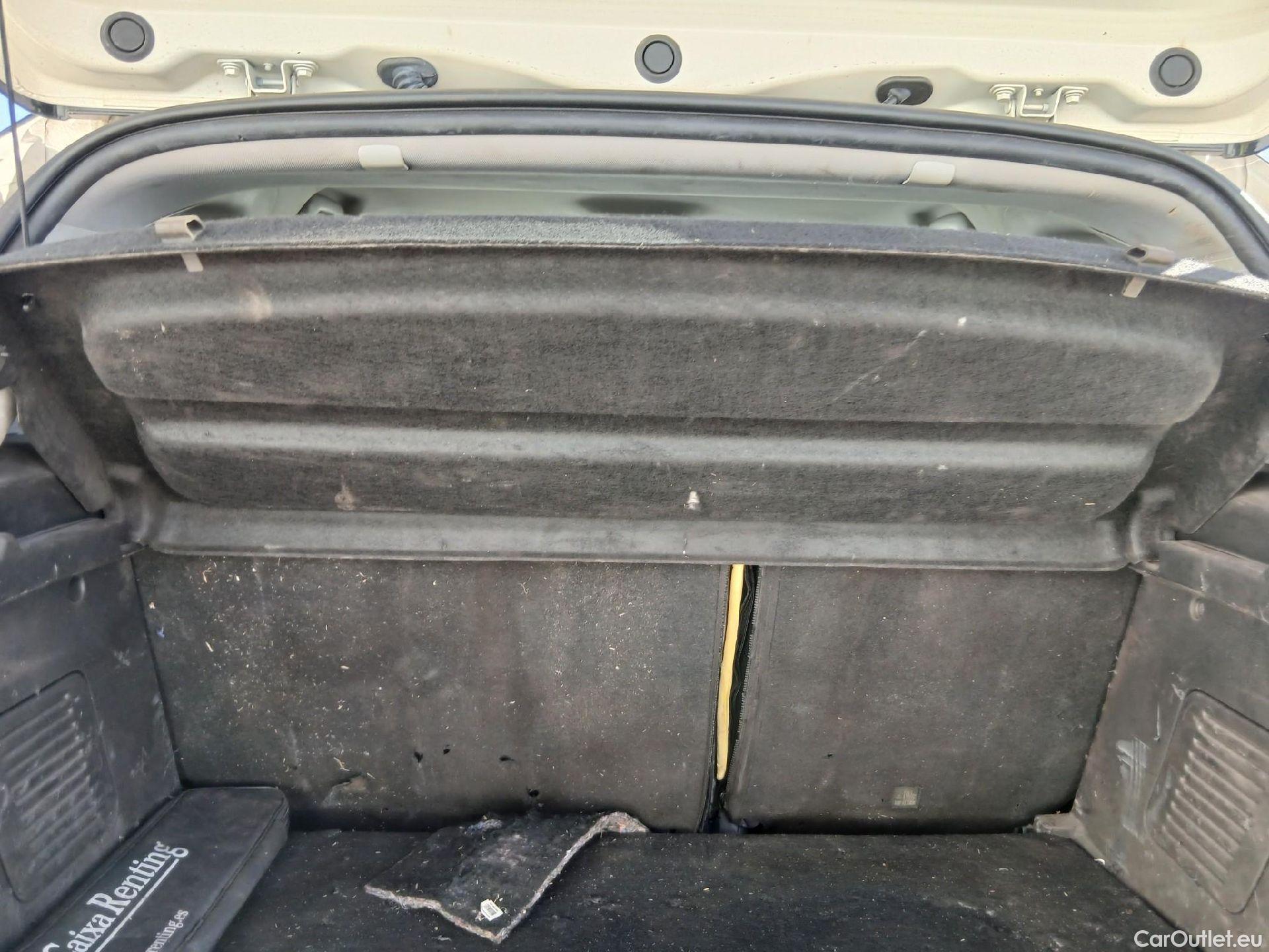  Renault  Captur RENAULT  / 2017 / 5P / crossover Zen TCe 66kW (90CV) -18 (CX) #55