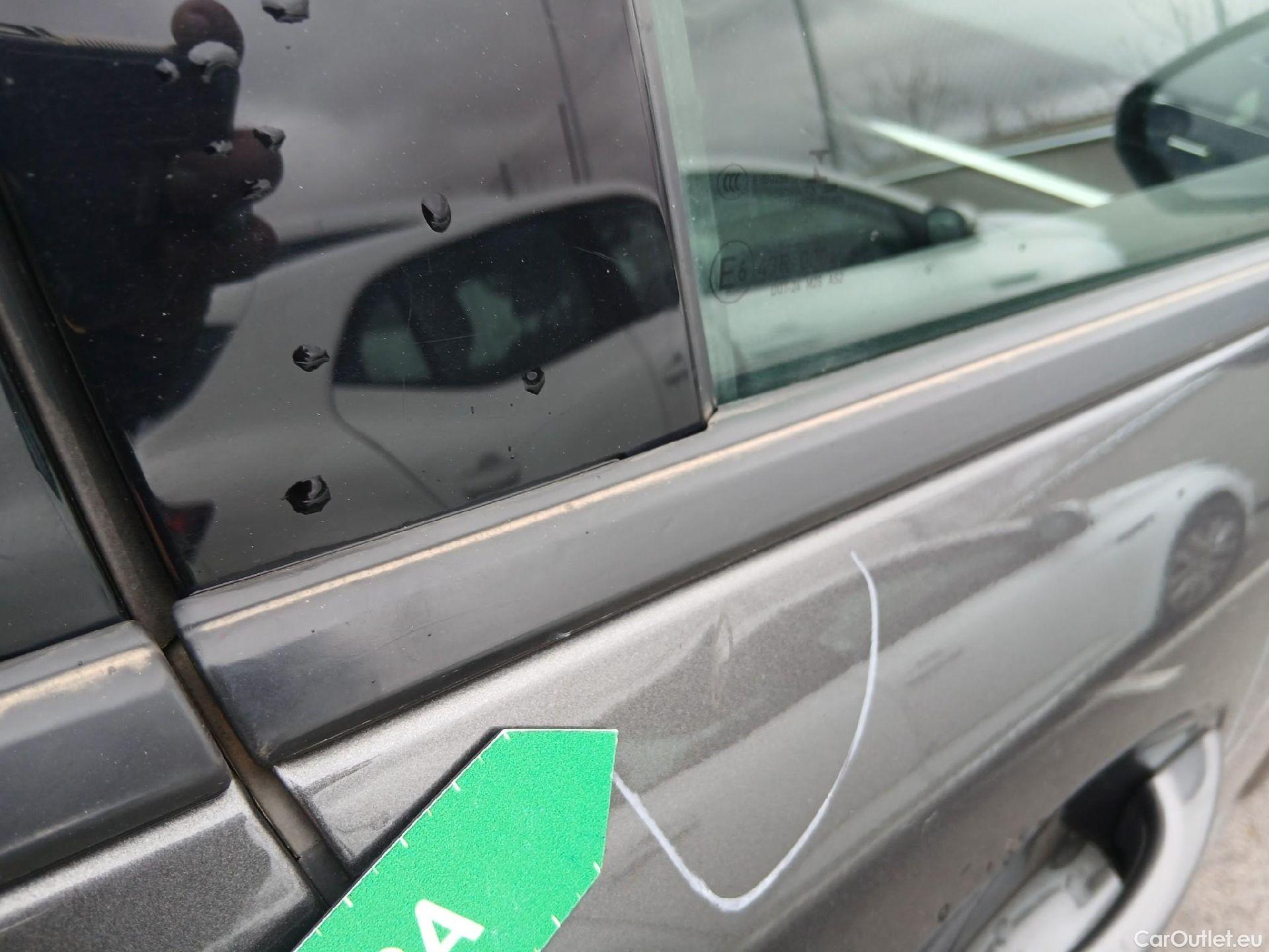  Peugeot  3008 PEUGEOT  / 2020 / 5P / todoterreno 1.5 BlueHDi 96kW (130CV) S&S Active Pack (AC3) #35