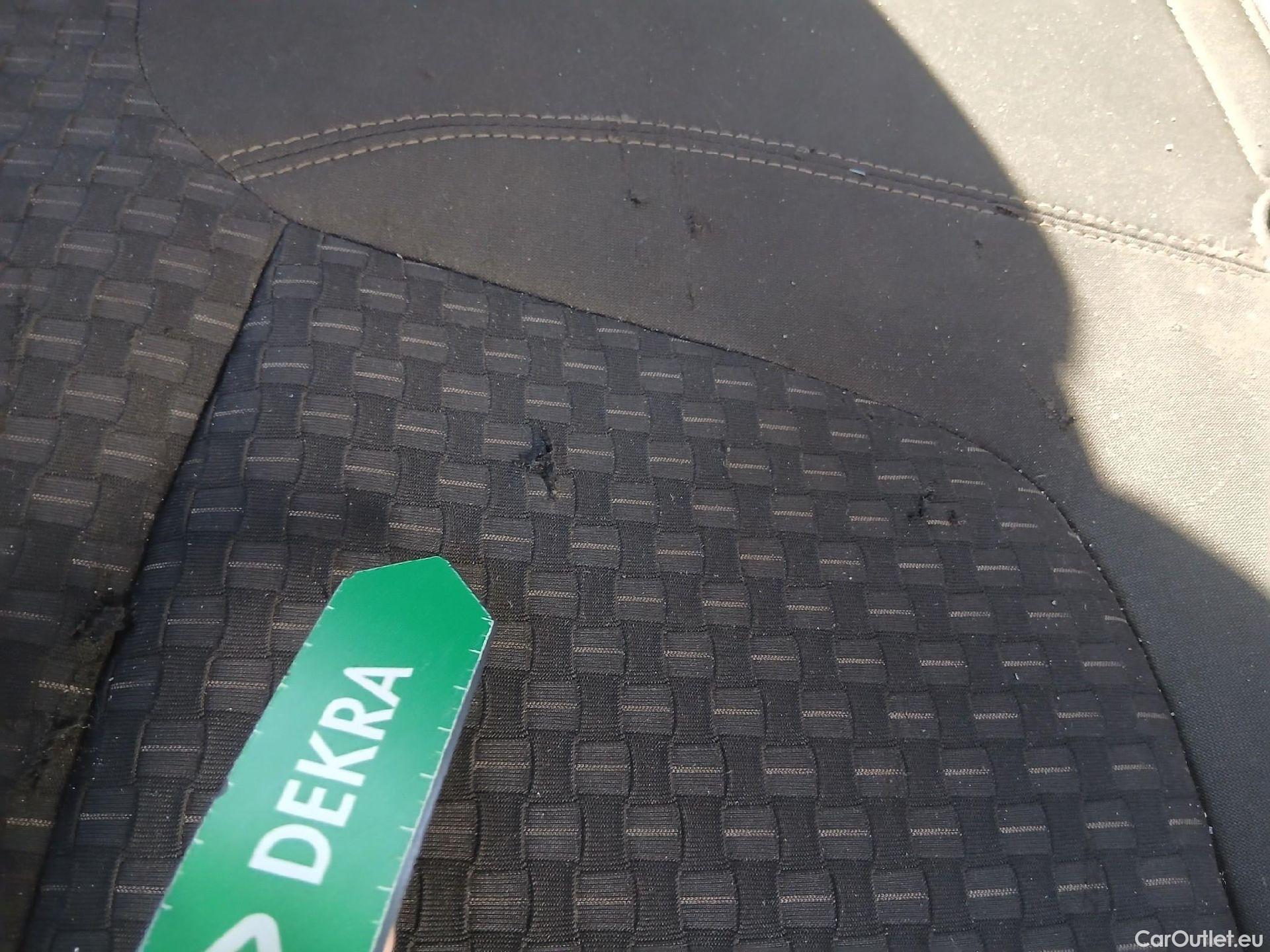  Renault  Captur RENAULT  / 2017 / 5P / crossover Zen TCe 66kW (90CV) -18 (CX) #25