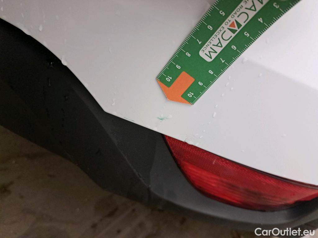  Renault  Megane RENAULT Mégane / 2020 / 5P / berlina con portón Life Blue dCi 85 kW (115CV) #10