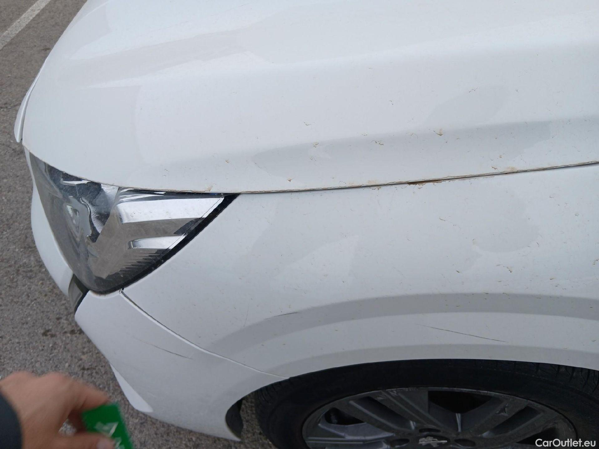  Peugeot  208 PEUGEOT  / 2019 / 5P / berlina con portón BlueHDi 73kW (100CV) Active Pack (AC2) #7