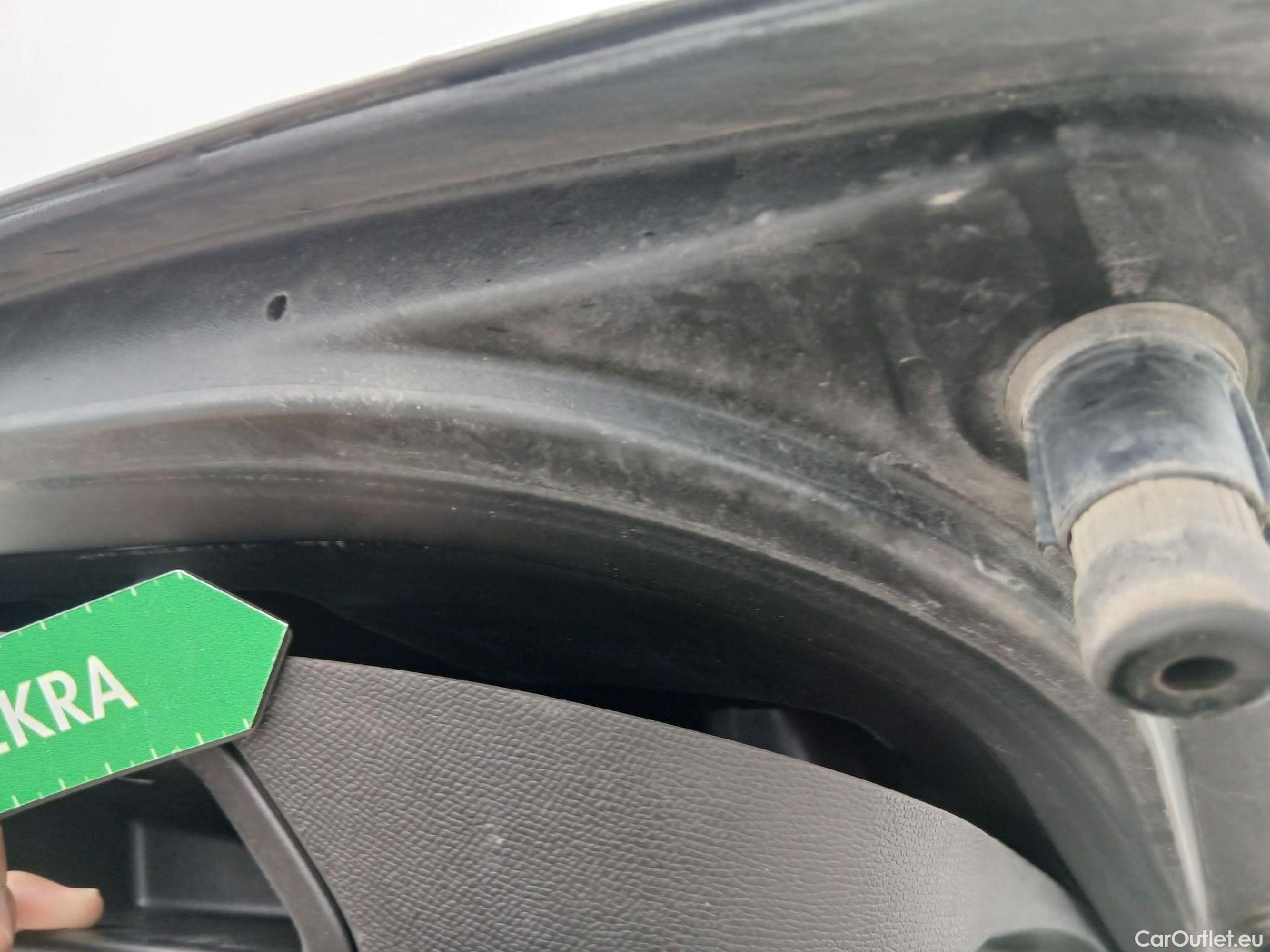  Peugeot  3008 PEUGEOT  / 2020 / 5P / todoterreno 1.5 BlueHDi 96kW (130CV) S&S Active Pack (AC3) #29