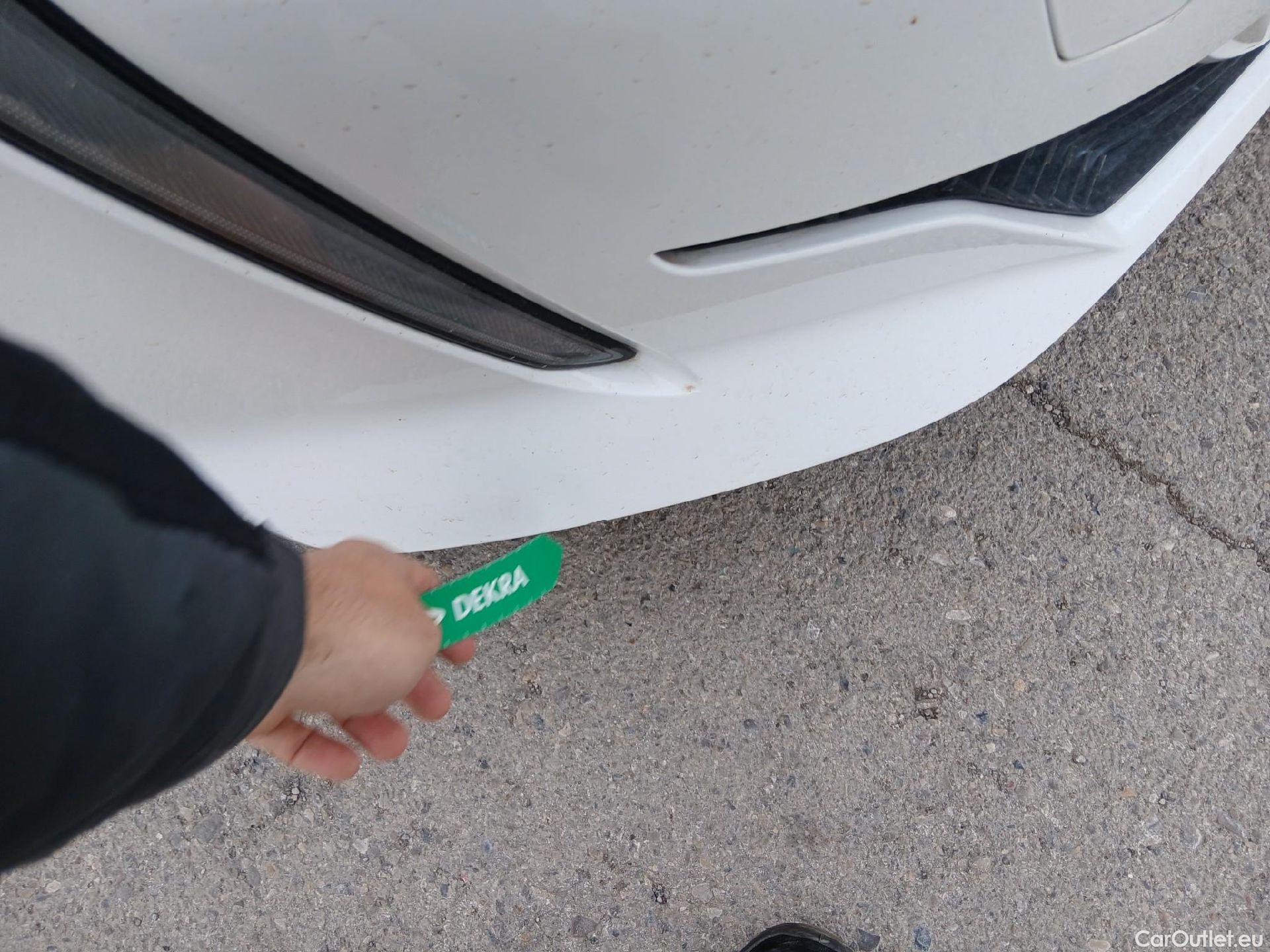  Peugeot  208 PEUGEOT  / 2019 / 5P / berlina con portón BlueHDi 73kW (100CV) Active Pack (AC2) #2