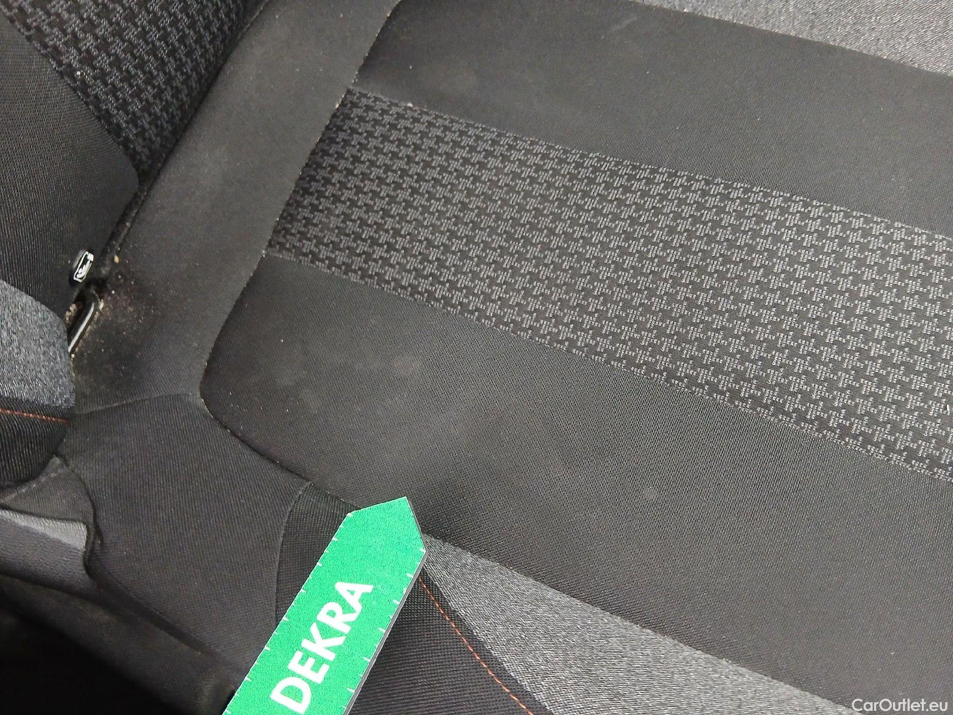  Peugeot  3008 PEUGEOT  / 2020 / 5P / todoterreno 1.5 BlueHDi 96kW (130CV) S&S Active Pack (AC3) #16