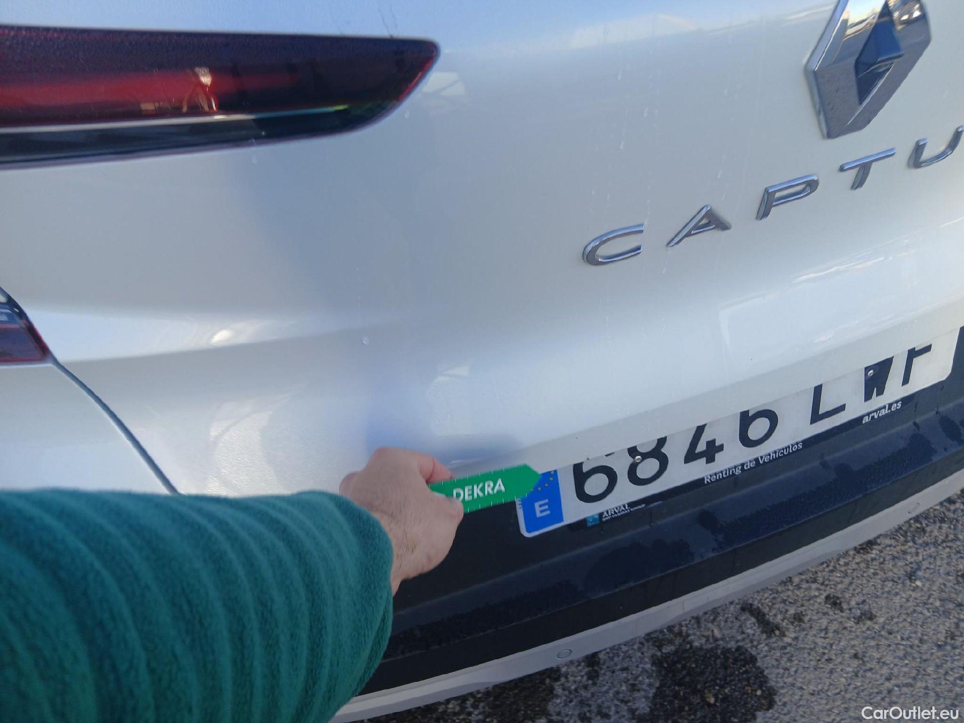  Renault  Captur RENAULT  / 2020 / 5P / todoterreno Zen E-TECH Híbrido enchufable 160cv #8