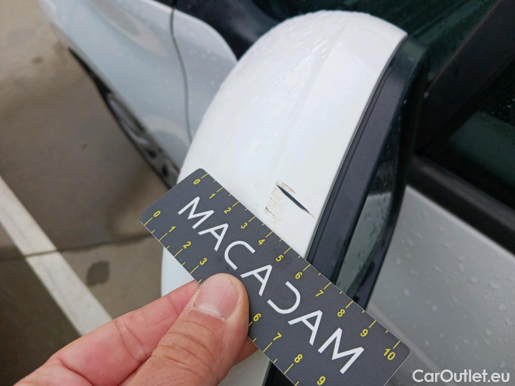  Peugeot  208 PEUGEOT  5p 1G berlina con portón 5P ACTIVE 1.6 BlueHDi 75 #10