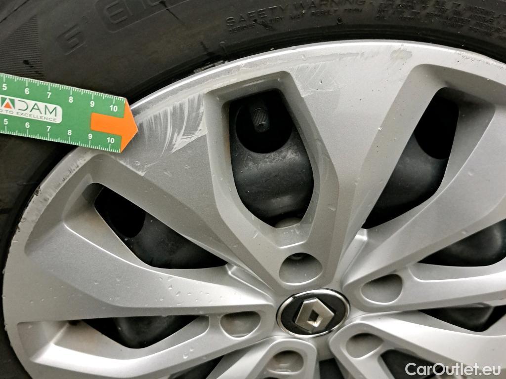  Renault  Megane RENAULT Mégane / 2020 / 5P / berlina con portón Life Blue dCi 85 kW (115CV) #17