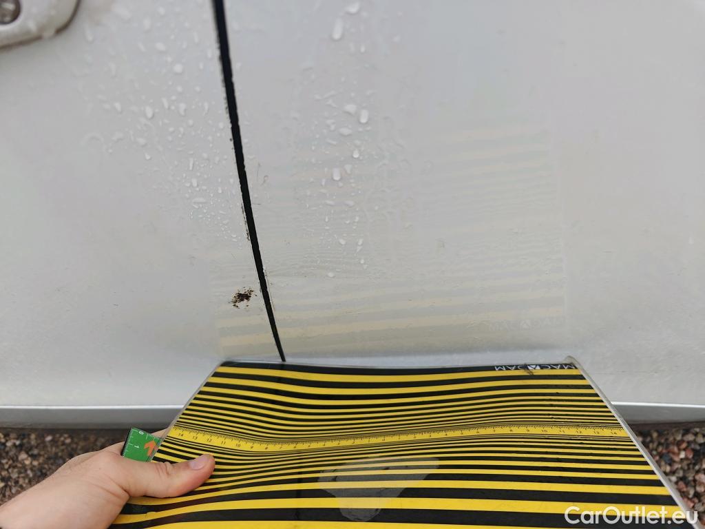  Peugeot  2008 PEUGEOT  / 2019 / 5P / todoterreno Allure Pack BlueHDI 81kW (110CV) (AC) #8