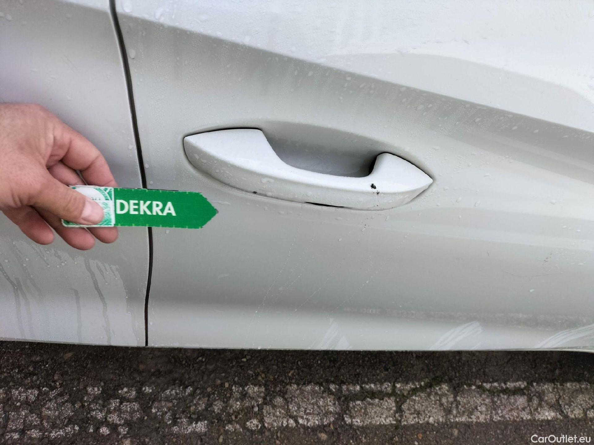  Land Rover  Discovery SEAT Nuevo León / 2020 / 5P / berlina con portón 2.0 TDI 85kW (115CV) STYLE GONavi (AC) #56