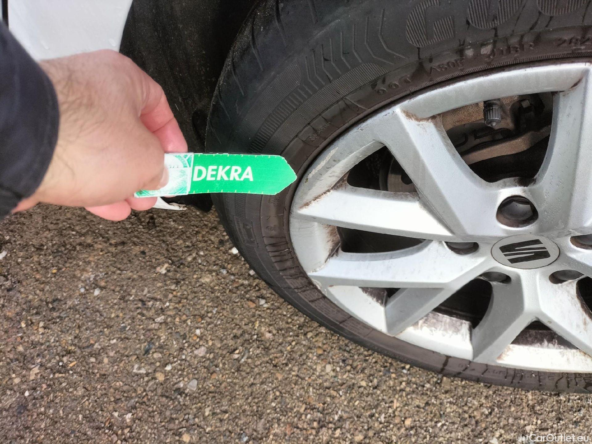  Land Rover  Discovery SEAT Nuevo León / 2020 / 5P / berlina con portón 2.0 TDI 85kW (115CV) STYLE GONavi (AC) #35