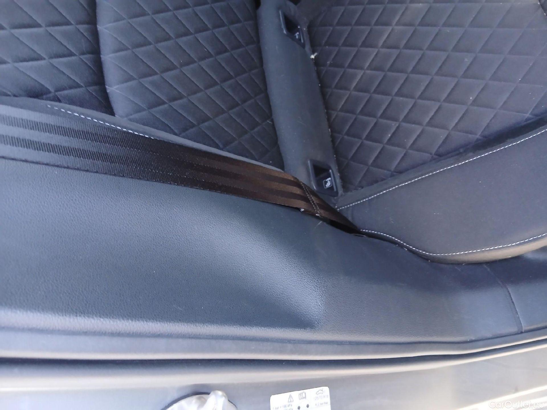  Skoda  Fabia SKODA  / 2021 / 5P / berlina con portón 1.0 TSI 70KW (95CV) Sport #48