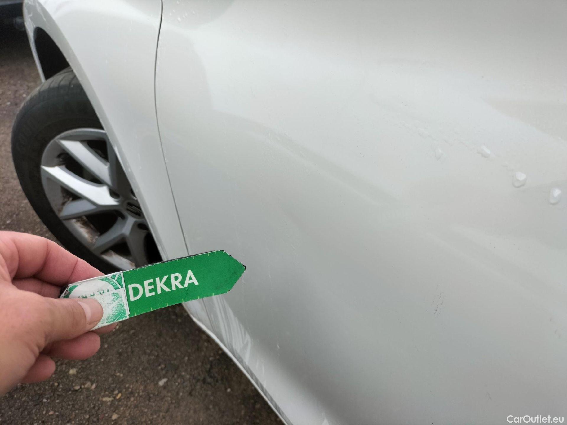  Land Rover  Discovery SEAT Nuevo León / 2020 / 5P / berlina con portón 2.0 TDI 85kW (115CV) STYLE GONavi (AC) #27