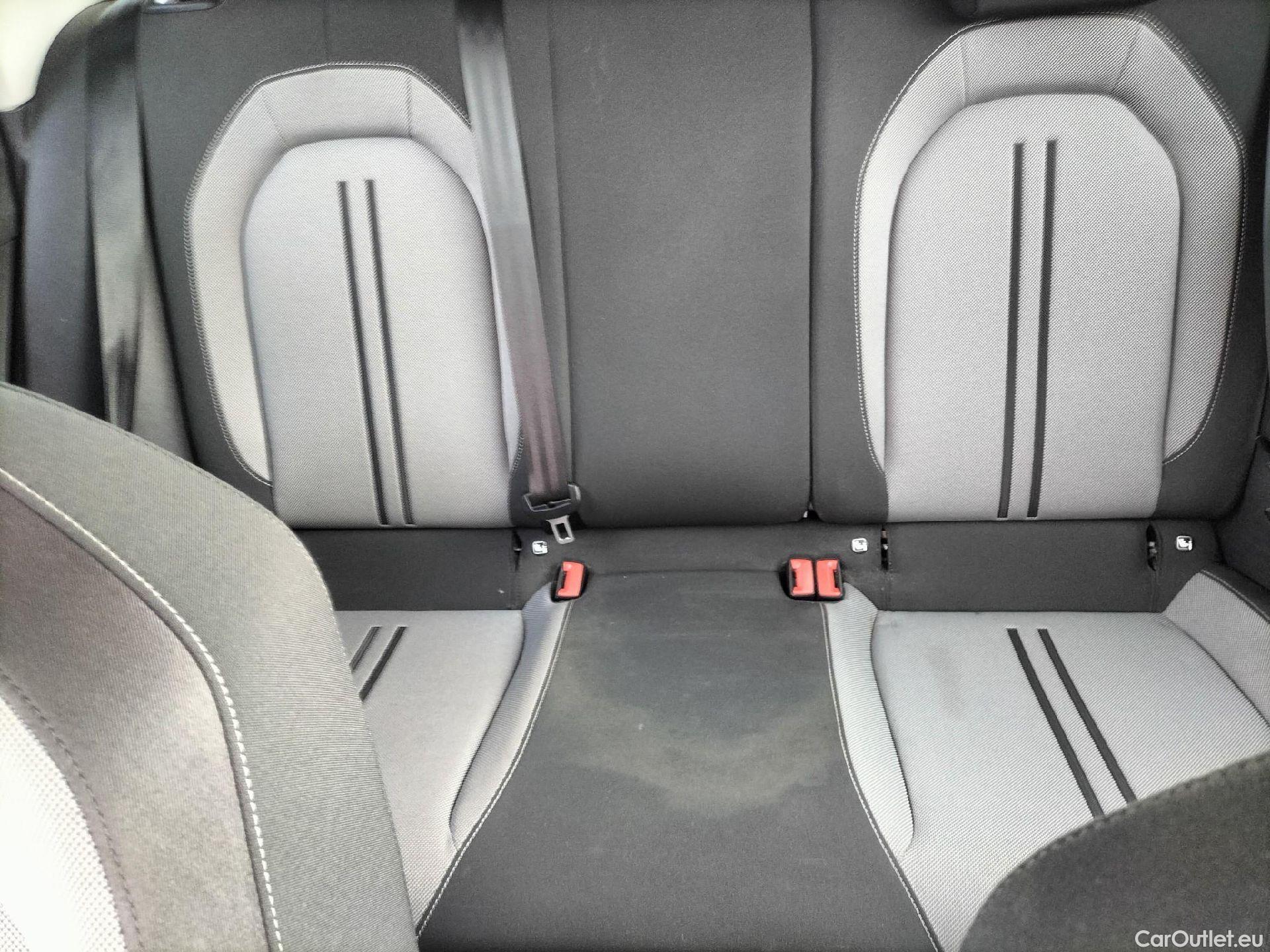  Land Rover  Discovery SEAT Nuevo León / 2020 / 5P / berlina con portón 2.0 TDI 85kW (115CV) STYLE GONavi (AC) #29