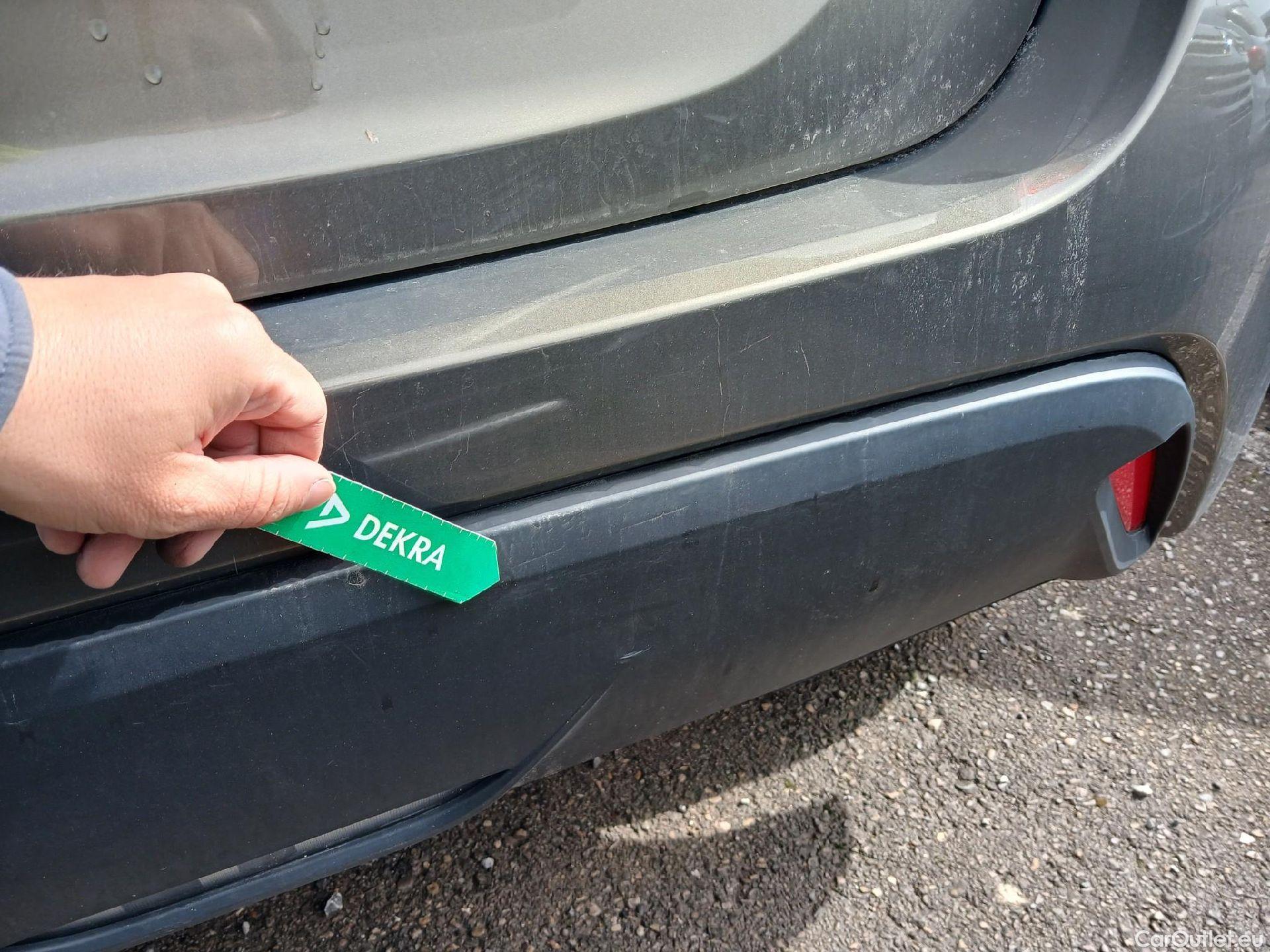  Toyota  Yaris TOYOTA  / 2020 / 5P / berlina con portón 1.5 125 S-Edition #21