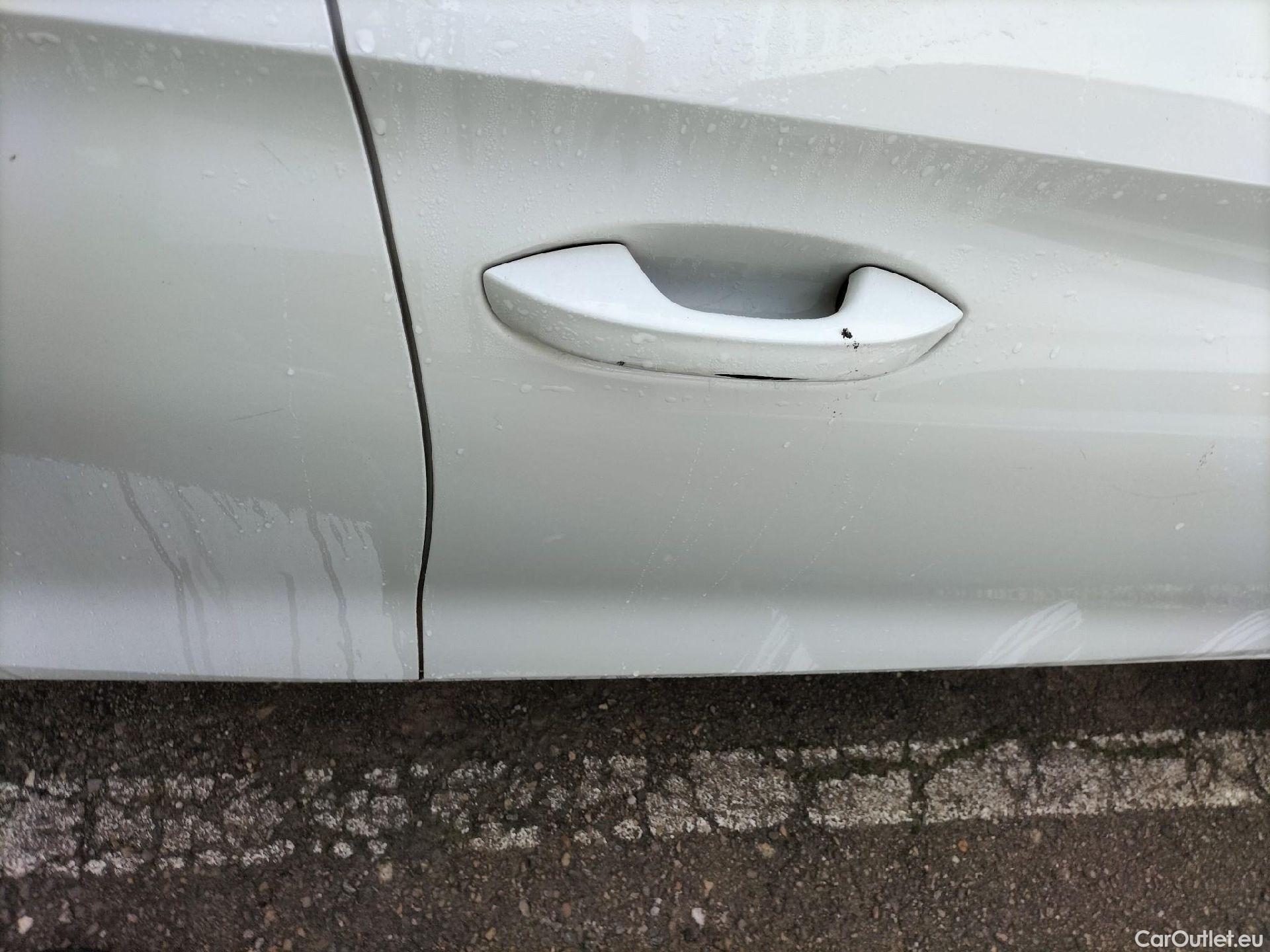  Land Rover  Discovery SEAT Nuevo León / 2020 / 5P / berlina con portón 2.0 TDI 85kW (115CV) STYLE GONavi (AC) #57