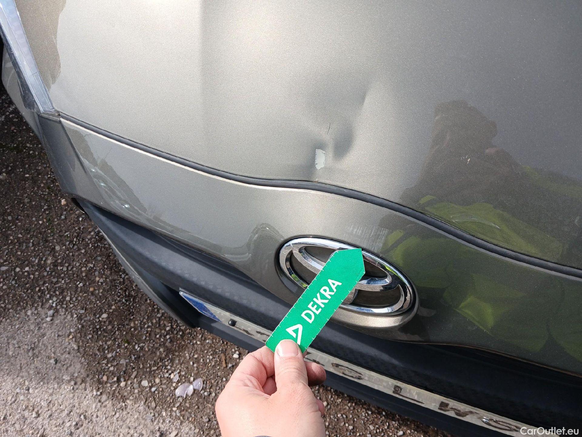  Toyota  Yaris TOYOTA  / 2020 / 5P / berlina con portón 1.5 125 S-Edition #3