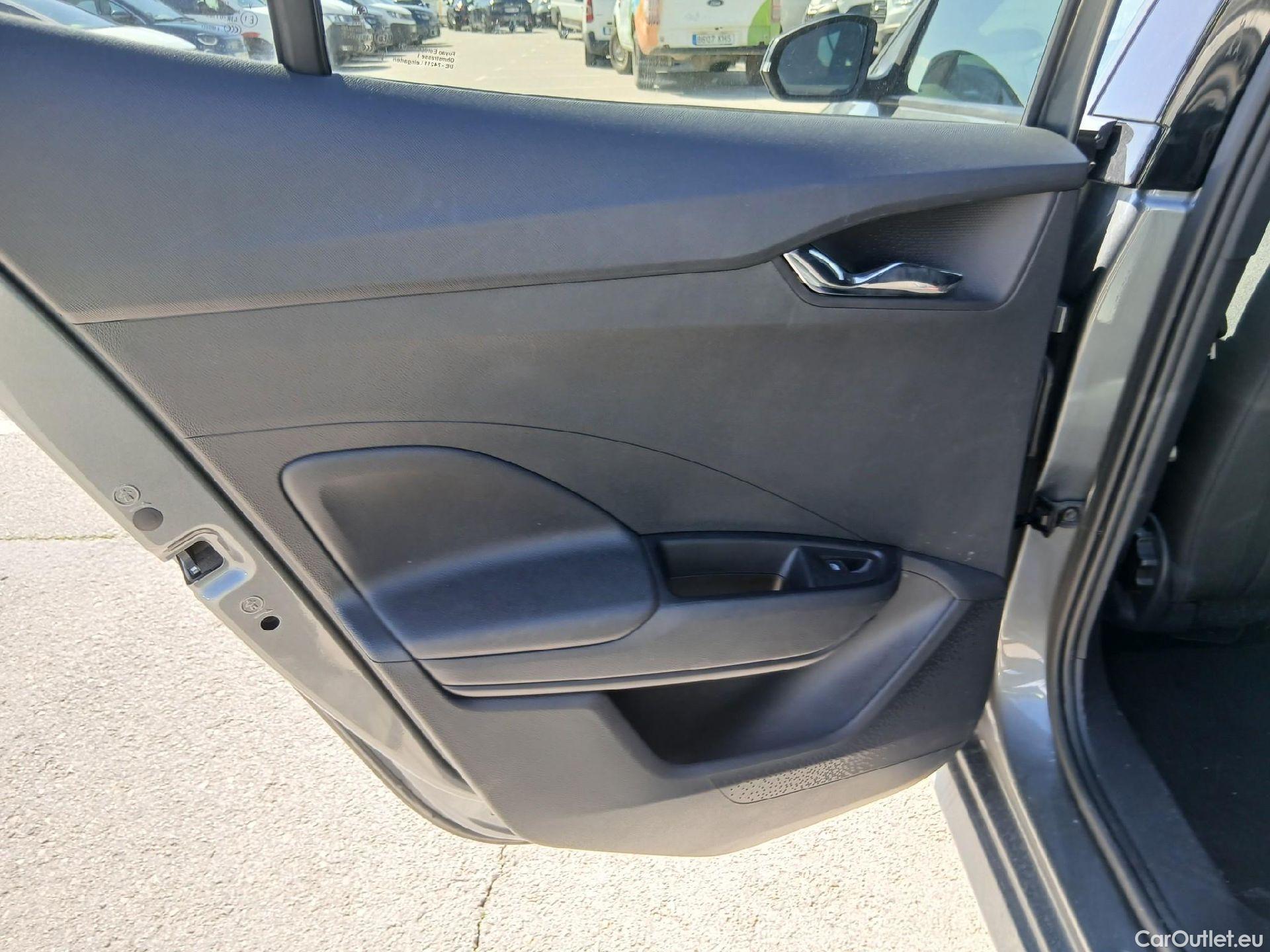  Skoda  Fabia SKODA  / 2021 / 5P / berlina con portón 1.0 TSI 70KW (95CV) Sport #28