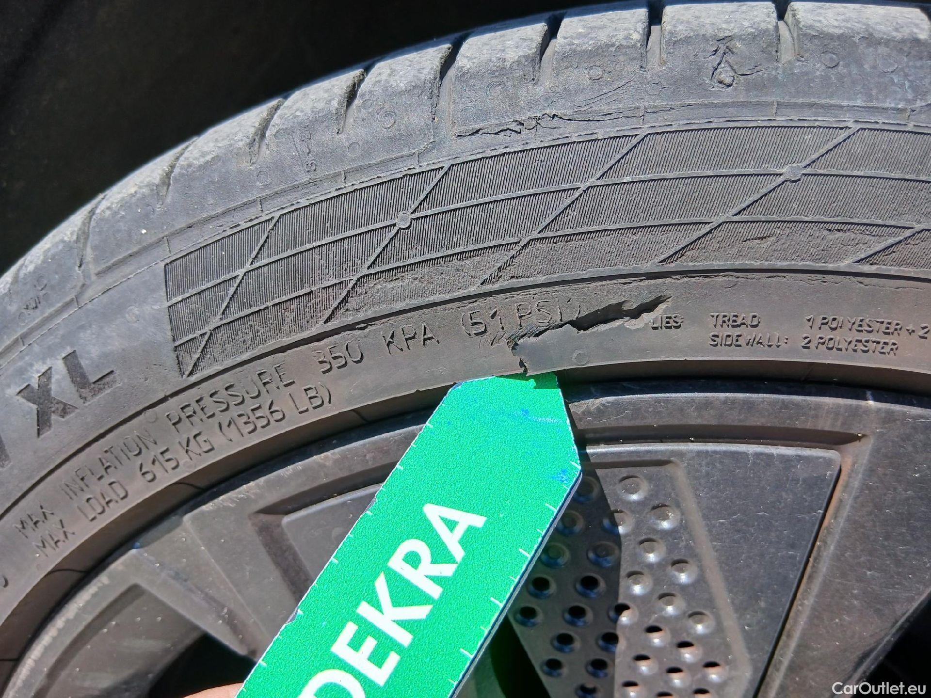  Skoda  Fabia SKODA  / 2021 / 5P / berlina con portón 1.0 TSI 70KW (95CV) Sport #9