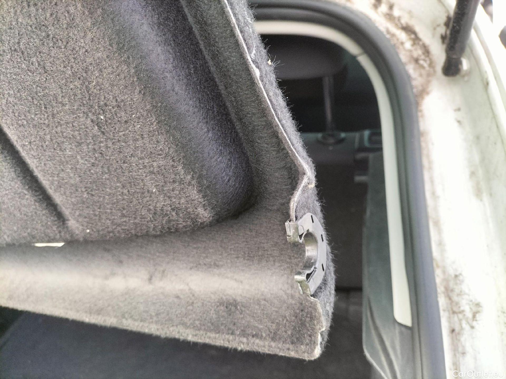  Land Rover  Discovery SEAT Nuevo León / 2020 / 5P / berlina con portón 2.0 TDI 85kW (115CV) STYLE GONavi (AC) #42