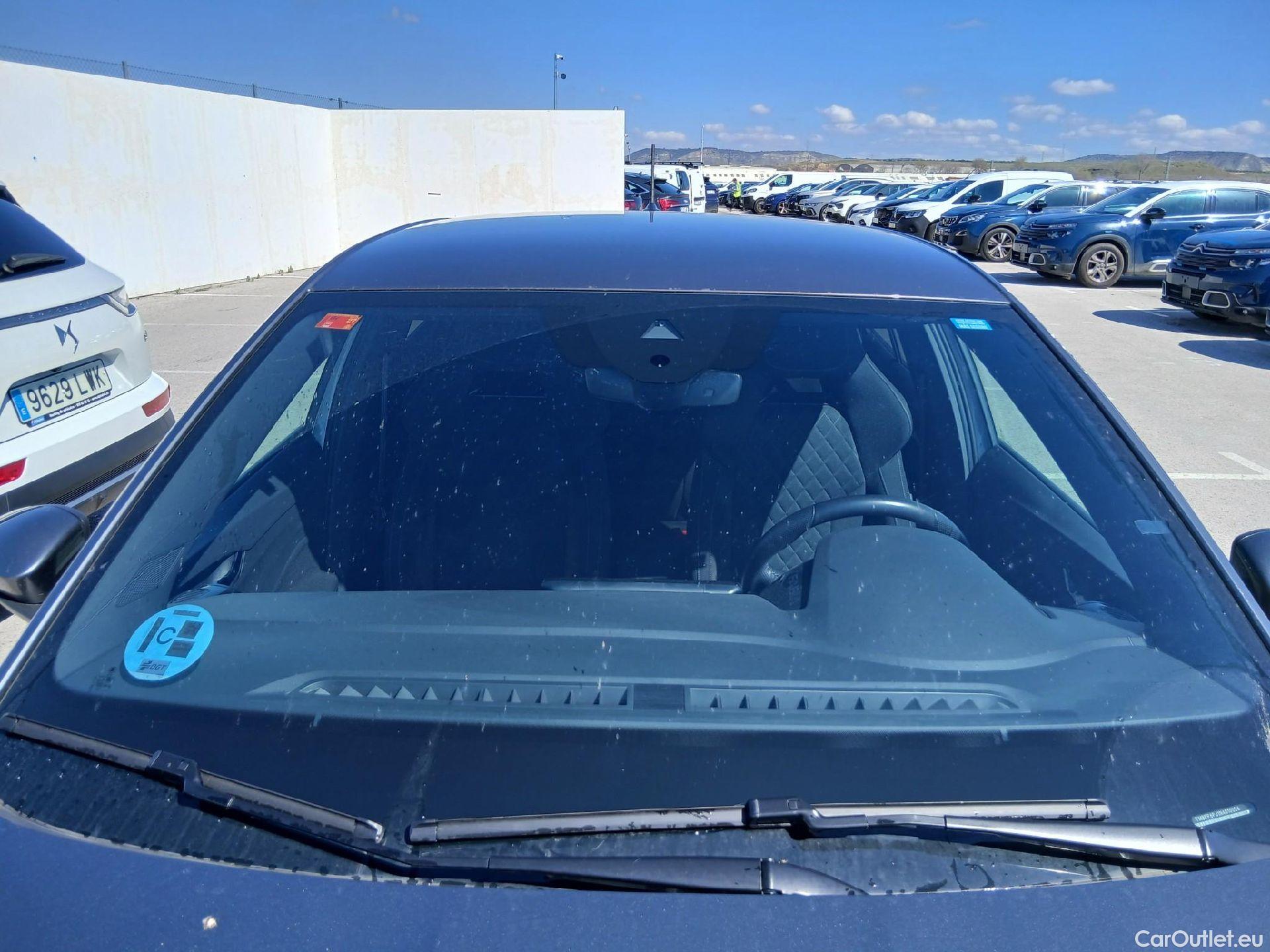  Skoda  Fabia SKODA  / 2021 / 5P / berlina con portón 1.0 TSI 70KW (95CV) Sport #1