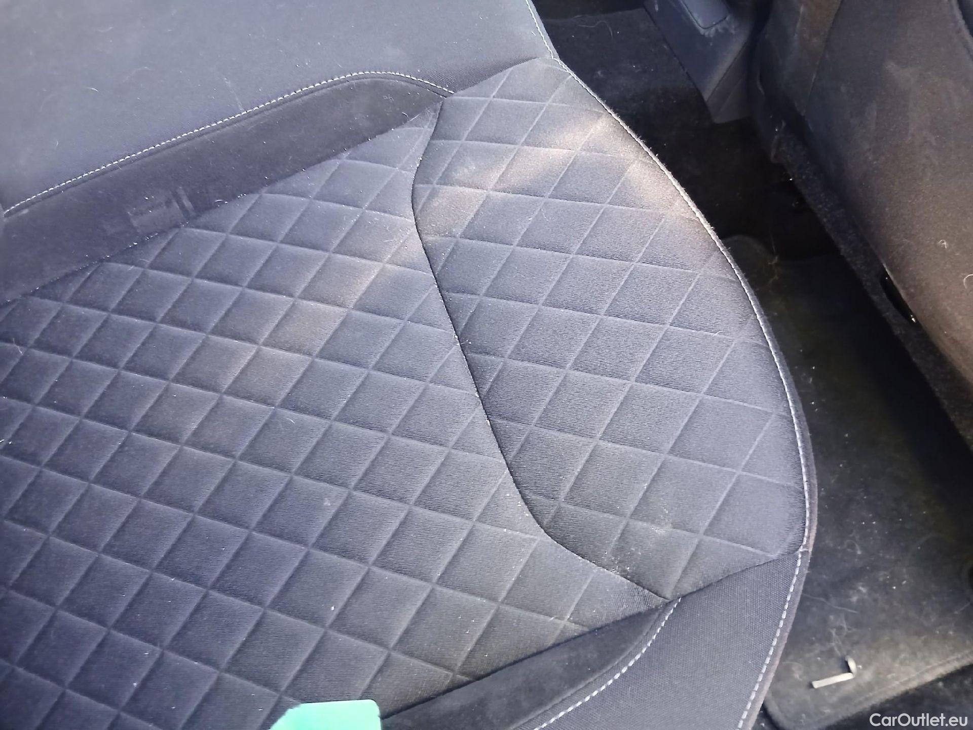  Skoda  Fabia SKODA  / 2021 / 5P / berlina con portón 1.0 TSI 70KW (95CV) Sport #24