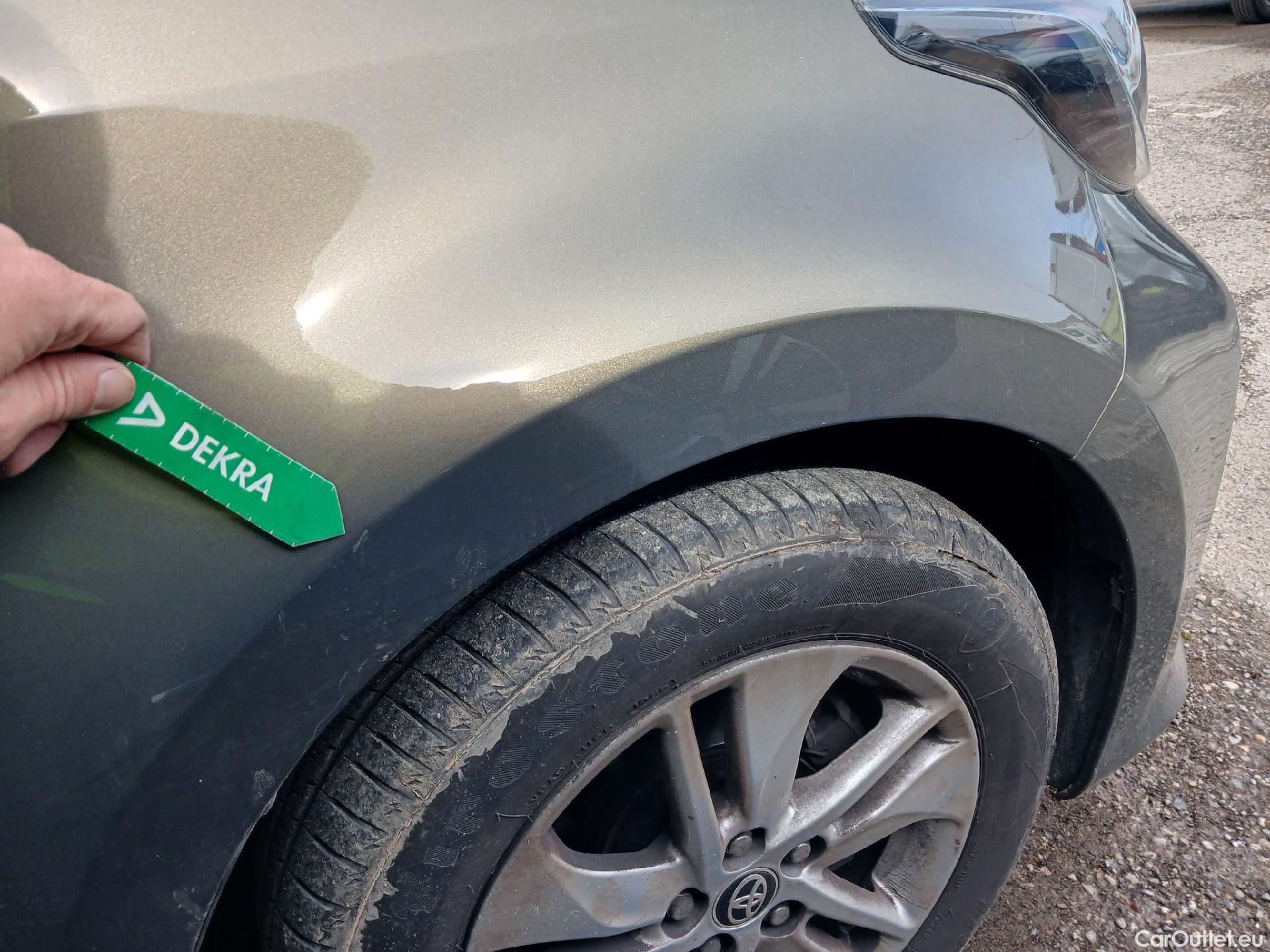  Toyota  Yaris TOYOTA  / 2020 / 5P / berlina con portón 1.5 125 S-Edition #30