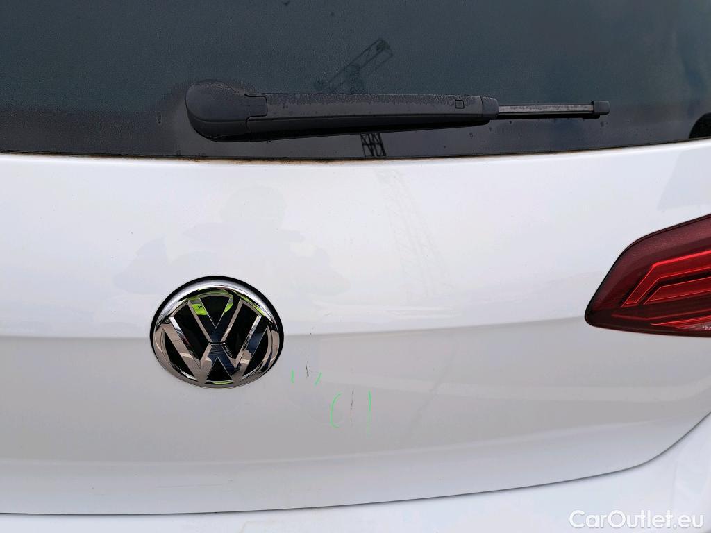  Volkswagen  Golf  VOLKSWAGEN / 2016 / 5P / berlina con portón Advance 1.5 TSI EVO 110kW (150CV) DSG #1