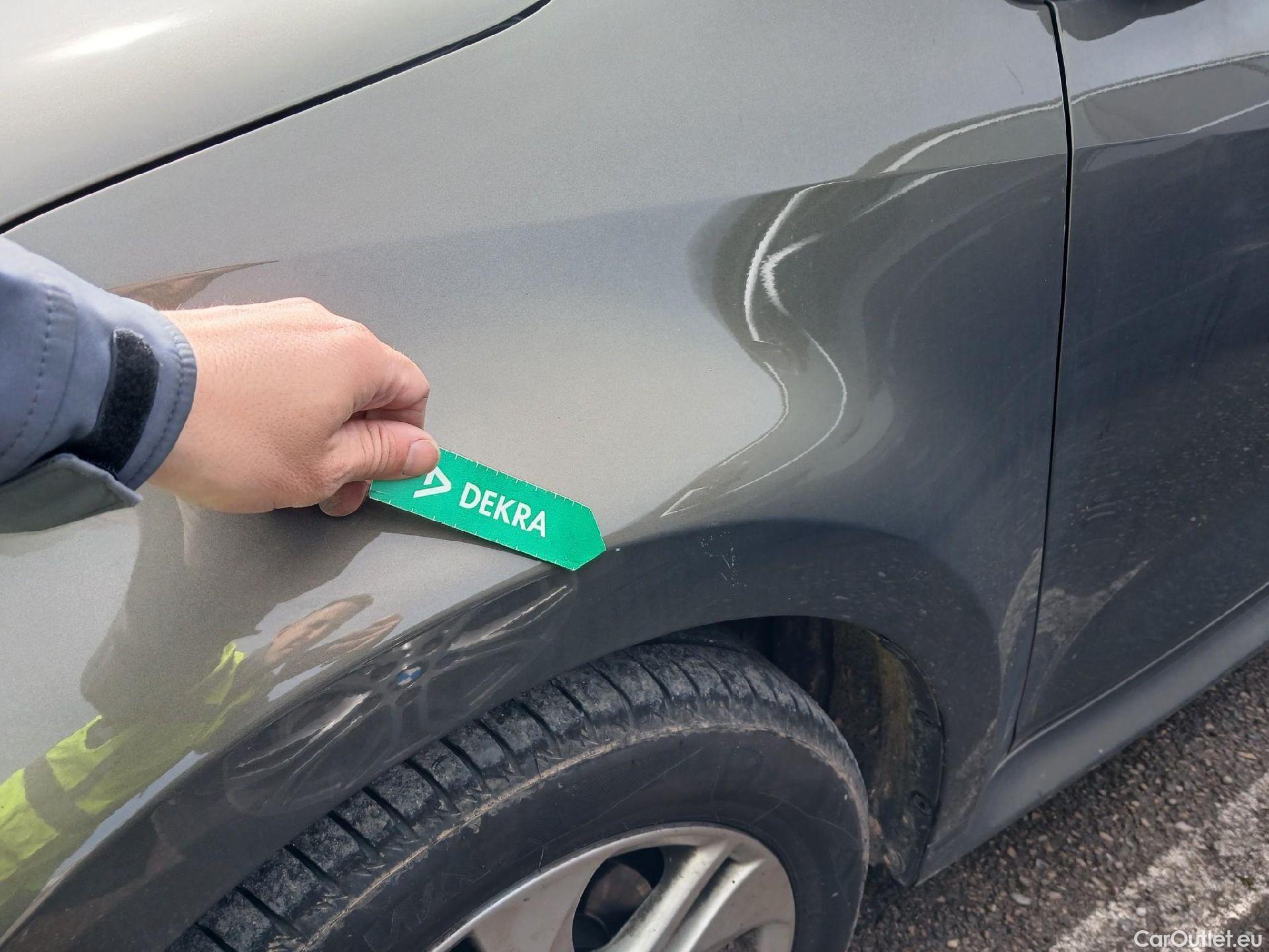  Toyota  Yaris TOYOTA  / 2020 / 5P / berlina con portón 1.5 125 S-Edition #10