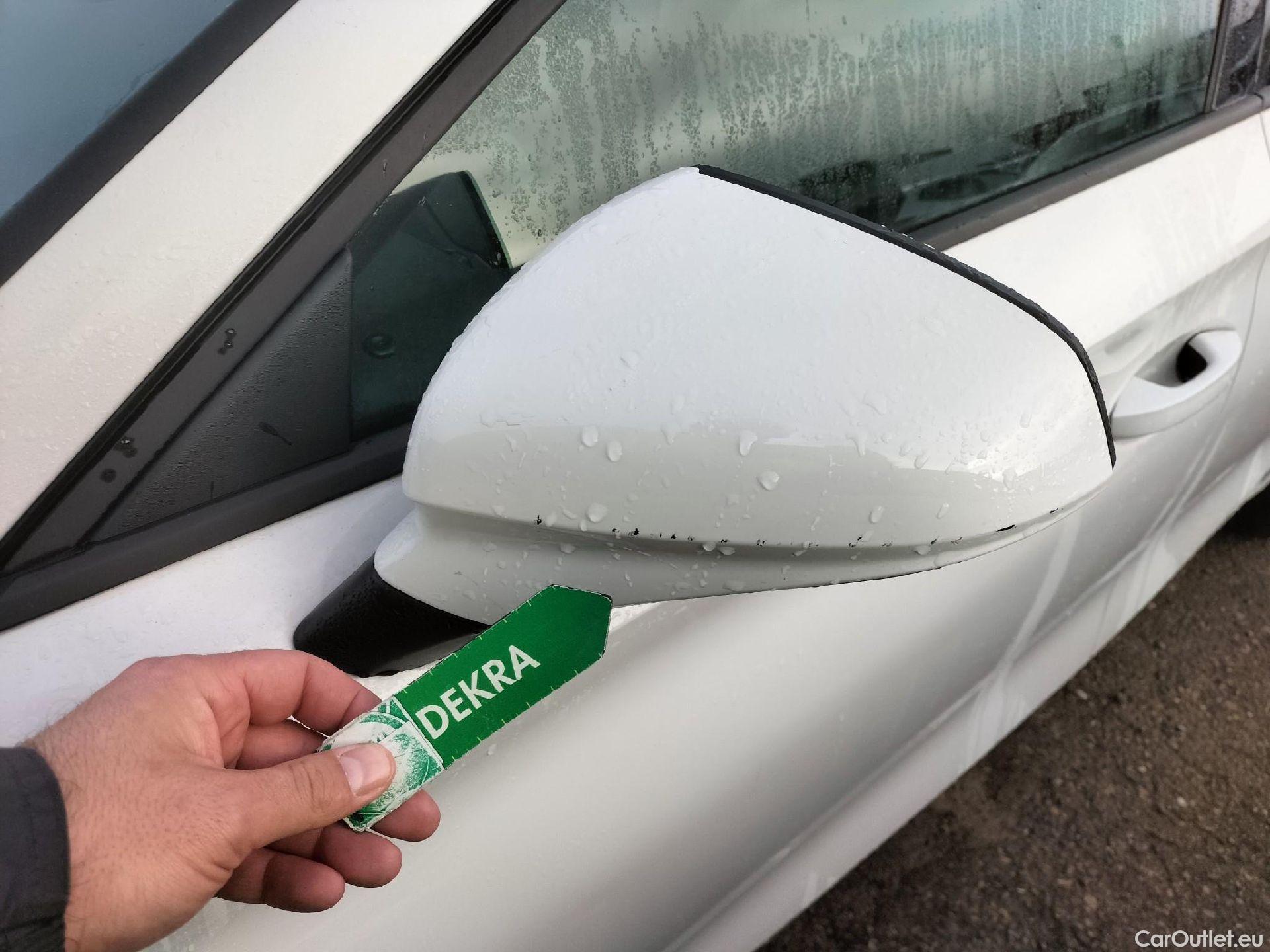  Land Rover  Discovery SEAT Nuevo León / 2020 / 5P / berlina con portón 2.0 TDI 85kW (115CV) STYLE GONavi (AC) #23