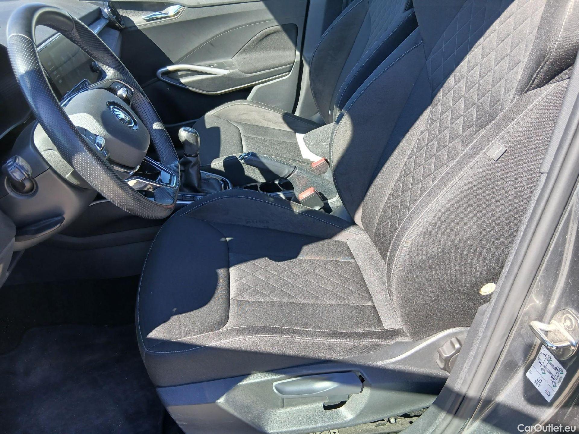  Skoda  Fabia SKODA  / 2021 / 5P / berlina con portón 1.0 TSI 70KW (95CV) Sport #31