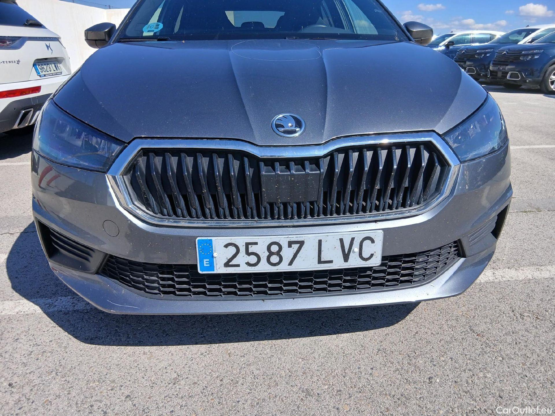  Skoda  Fabia SKODA  / 2021 / 5P / berlina con portón 1.0 TSI 70KW (95CV) Sport #3