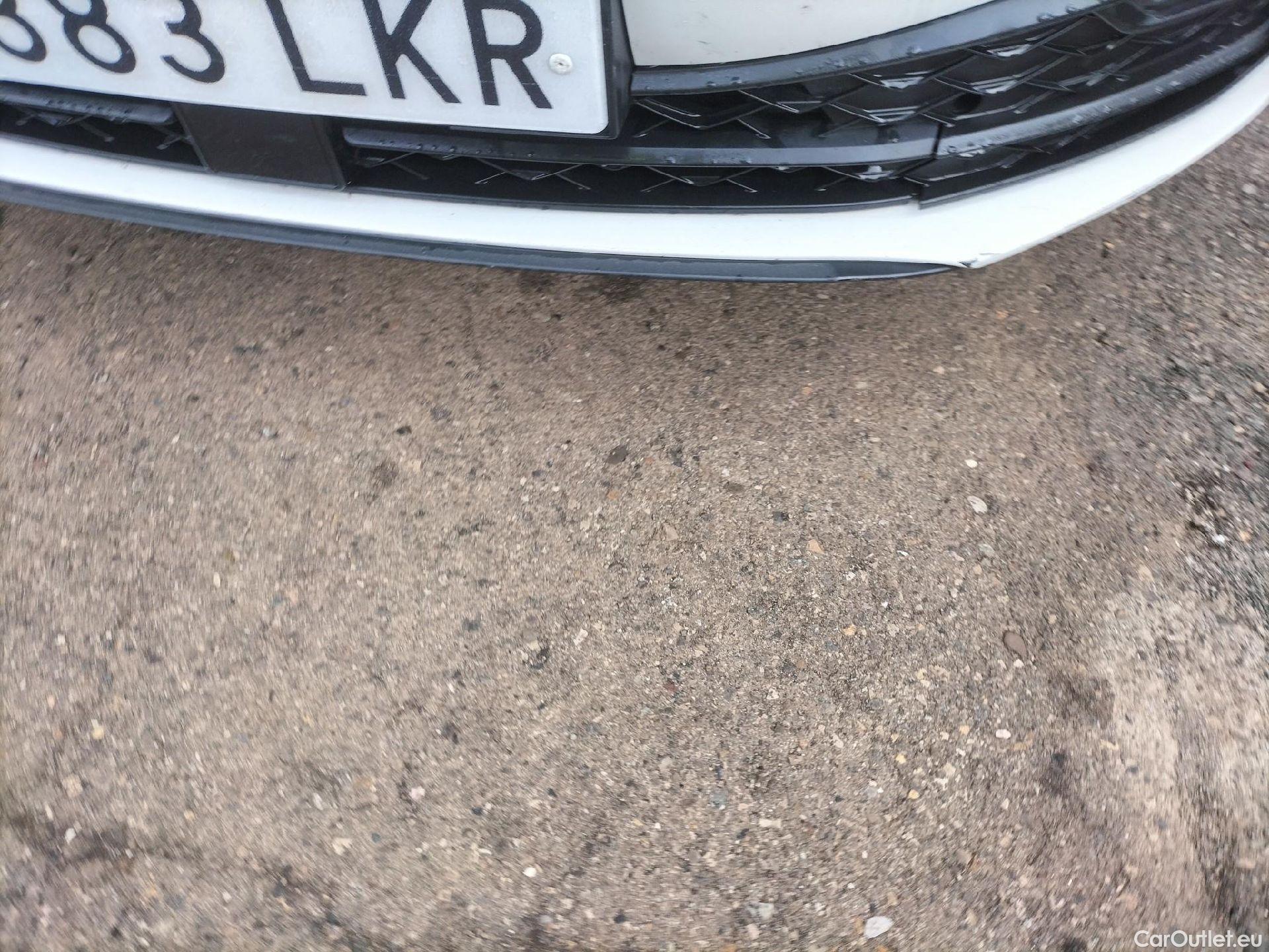  Land Rover  Discovery SEAT Nuevo León / 2020 / 5P / berlina con portón 2.0 TDI 85kW (115CV) STYLE GONavi (AC) #12