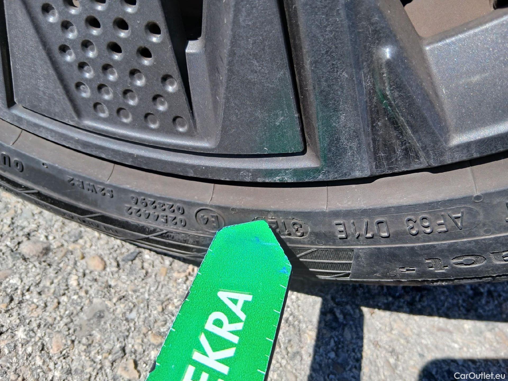  Skoda  Fabia SKODA  / 2021 / 5P / berlina con portón 1.0 TSI 70KW (95CV) Sport #35