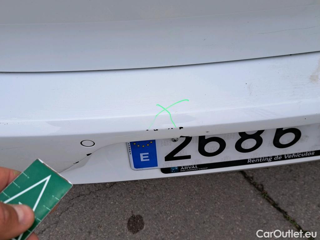  Volkswagen  Golf  VOLKSWAGEN / 2016 / 5P / berlina con portón Advance 1.5 TSI EVO 110kW (150CV) DSG #4