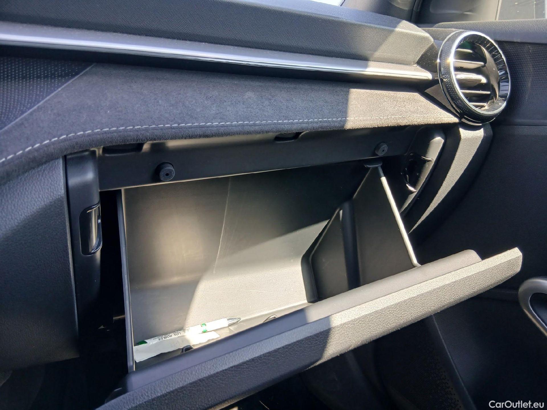  Skoda  Fabia SKODA  / 2021 / 5P / berlina con portón 1.0 TSI 70KW (95CV) Sport #53