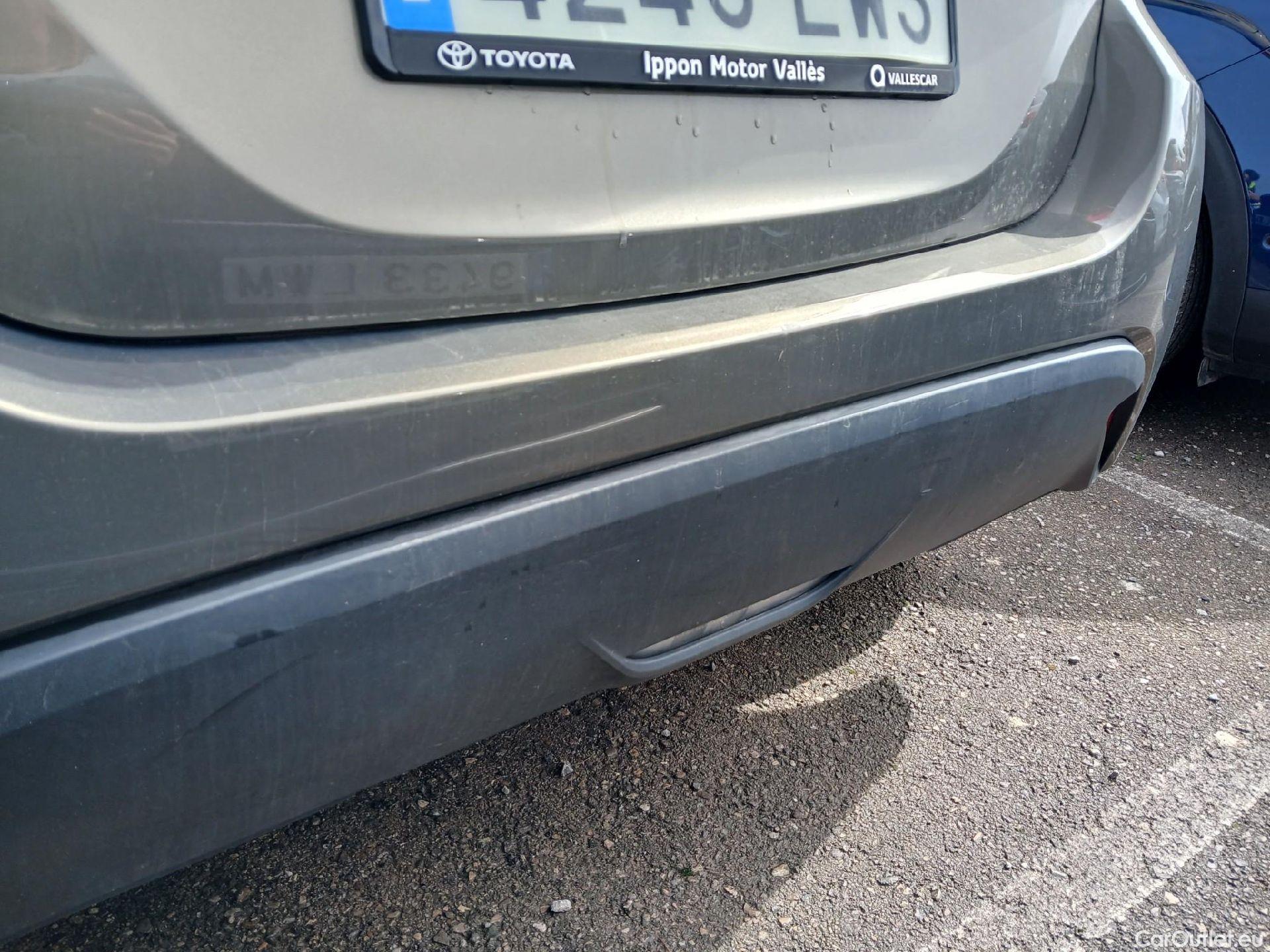  Toyota  Yaris TOYOTA  / 2020 / 5P / berlina con portón 1.5 125 S-Edition #22