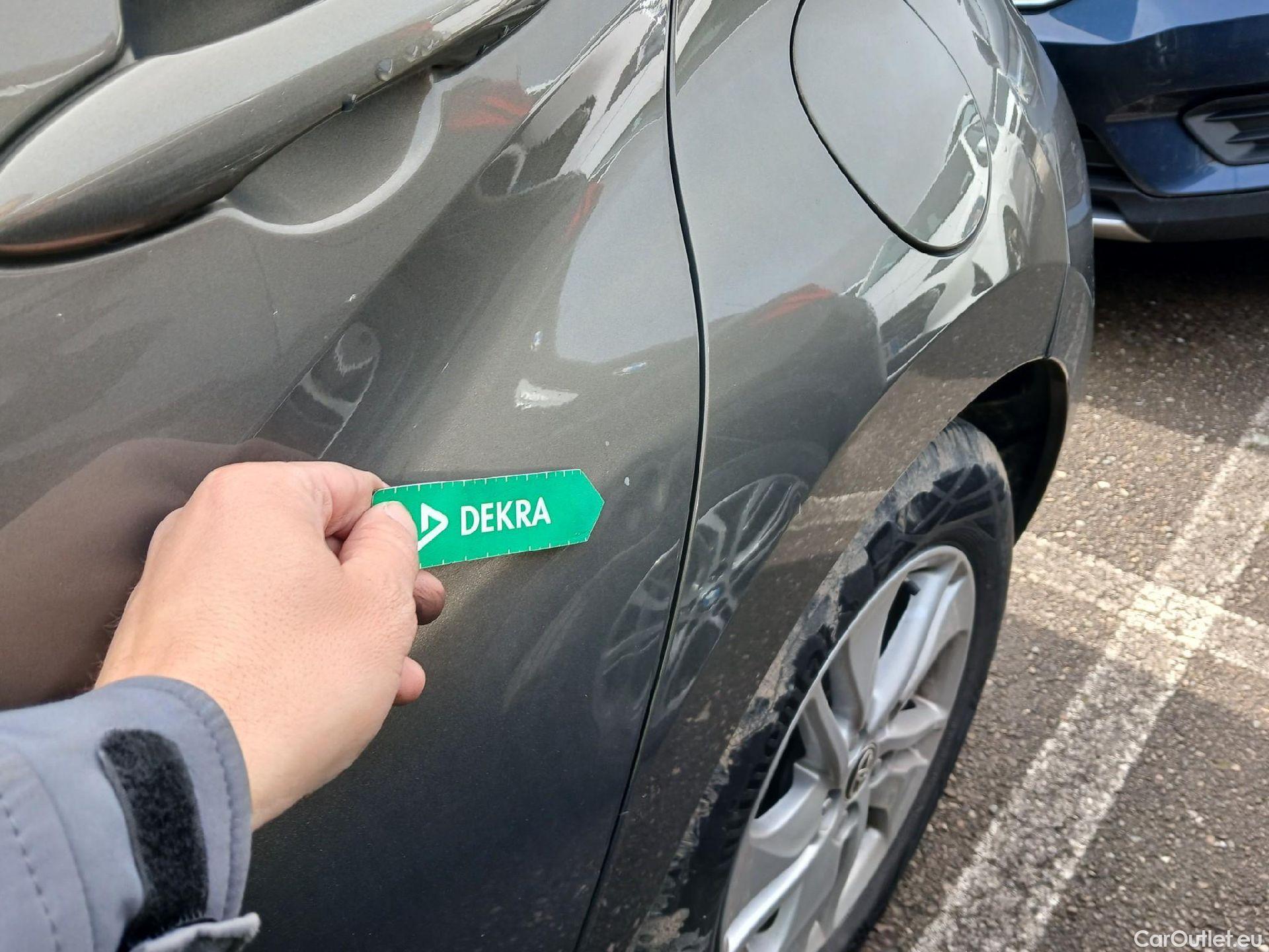  Toyota  Yaris TOYOTA  / 2020 / 5P / berlina con portón 1.5 125 S-Edition #15