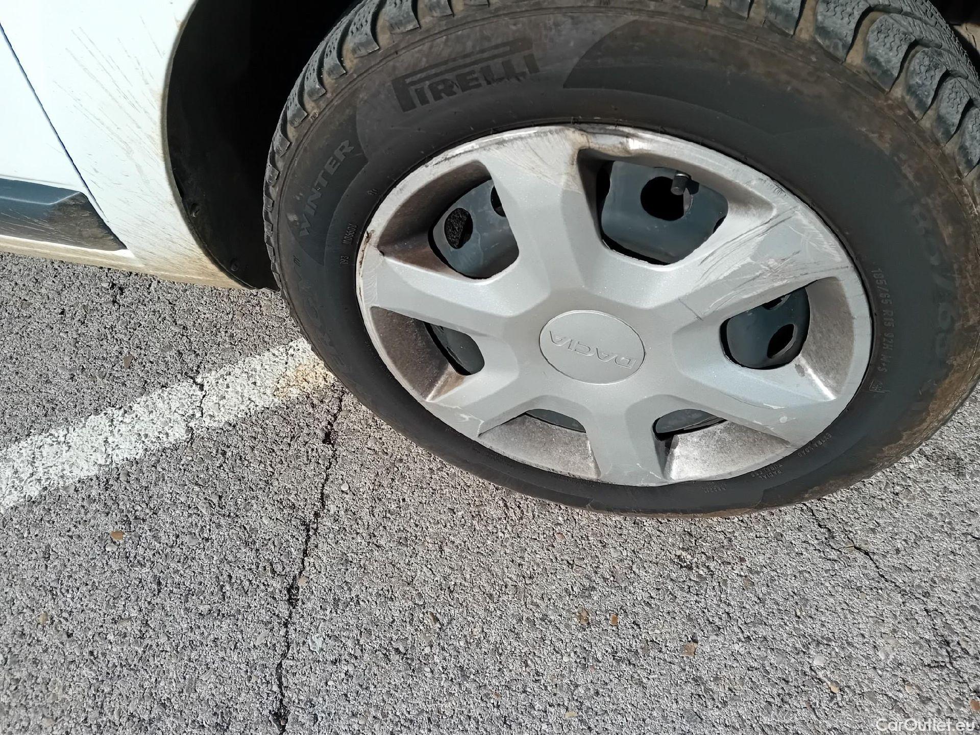  Dacia  Dokker DACIA  VU 4p 1G furgón derivado de Van Ambiance dCi 66kW (90CV) EU6 #33