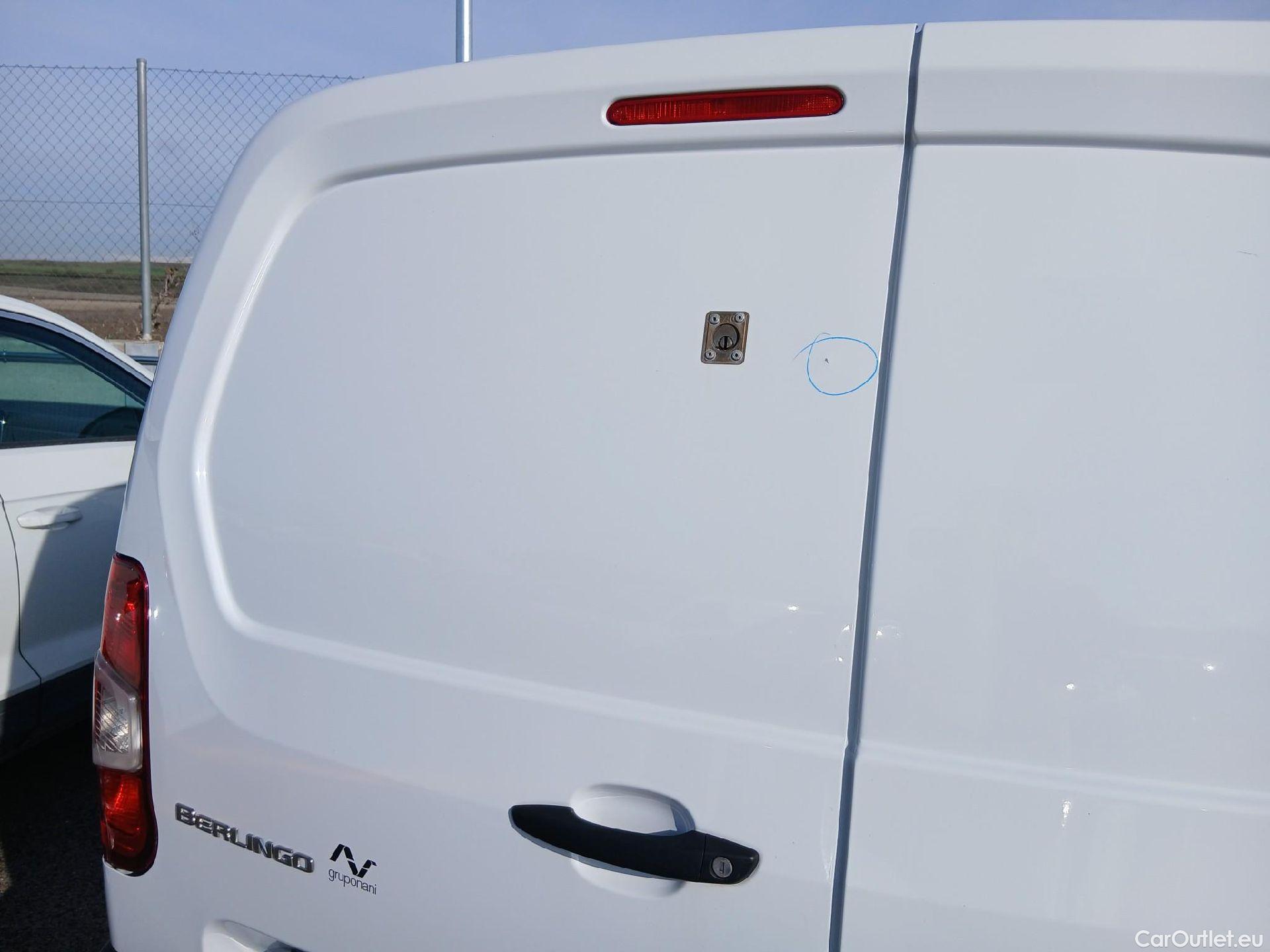  Citroen  Berlingo CITROEN  / 2018 / 4P / furgón derivado de turismo Talla M BlueHDi 100 #18