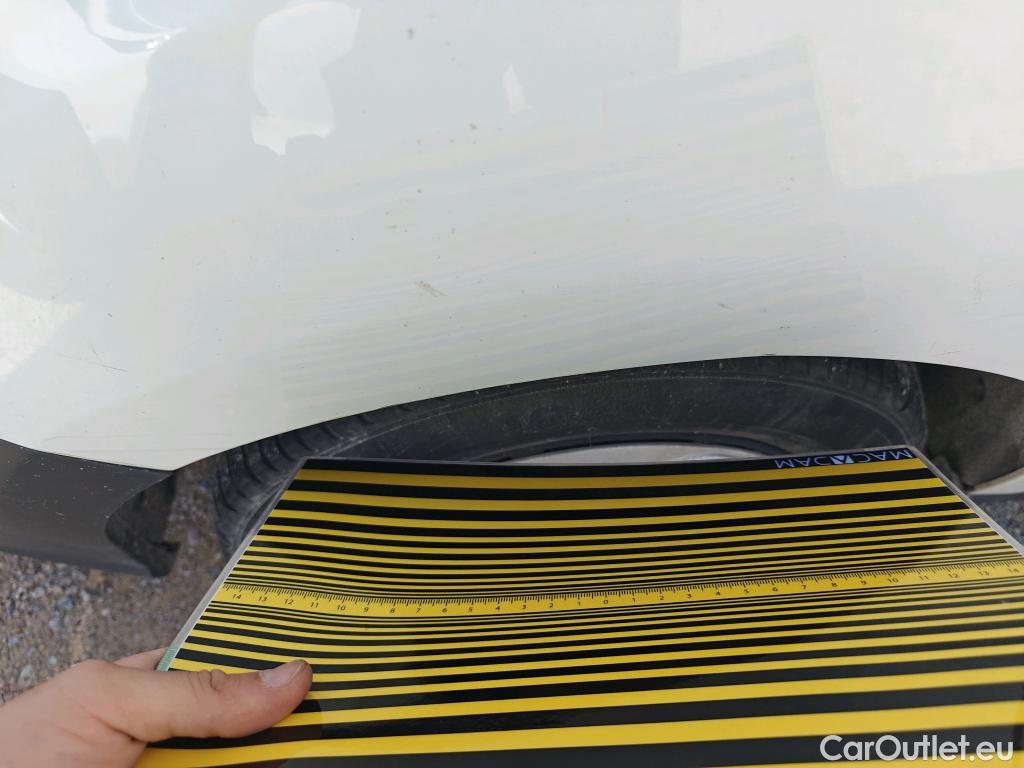  Ford  Transit FORD  Courier/2014/4P/furgón der.turis Van 1.5 TDCi 56kW Trend #80