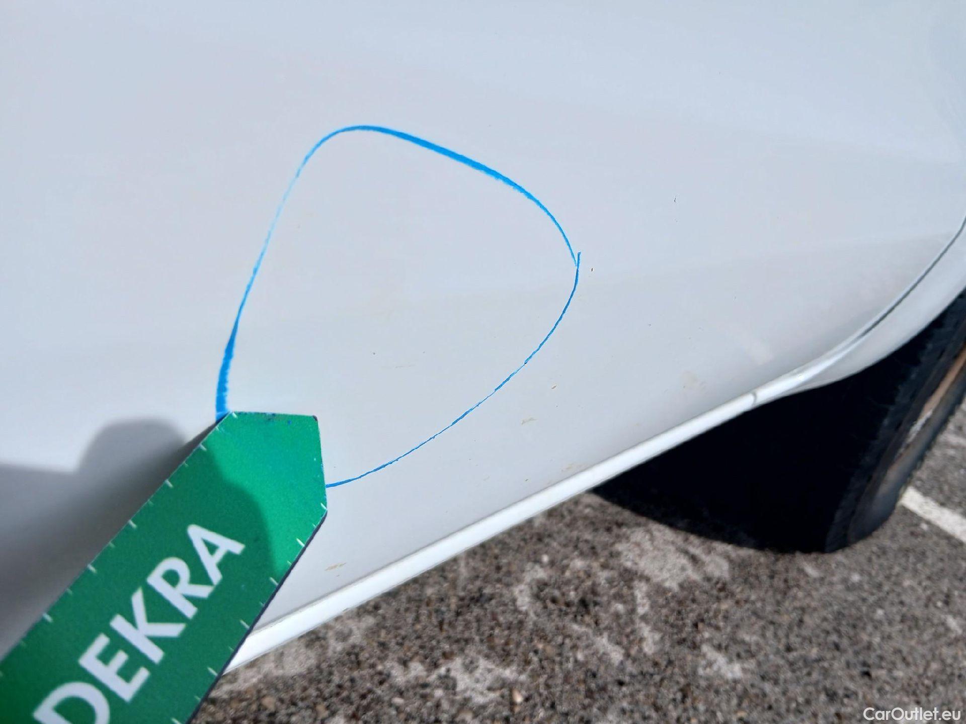  Ford  Ranger FORD  VU 4p 6G pickup 2.2 TDCi 118kW 4x4 Doble Cab. XL S/S #57