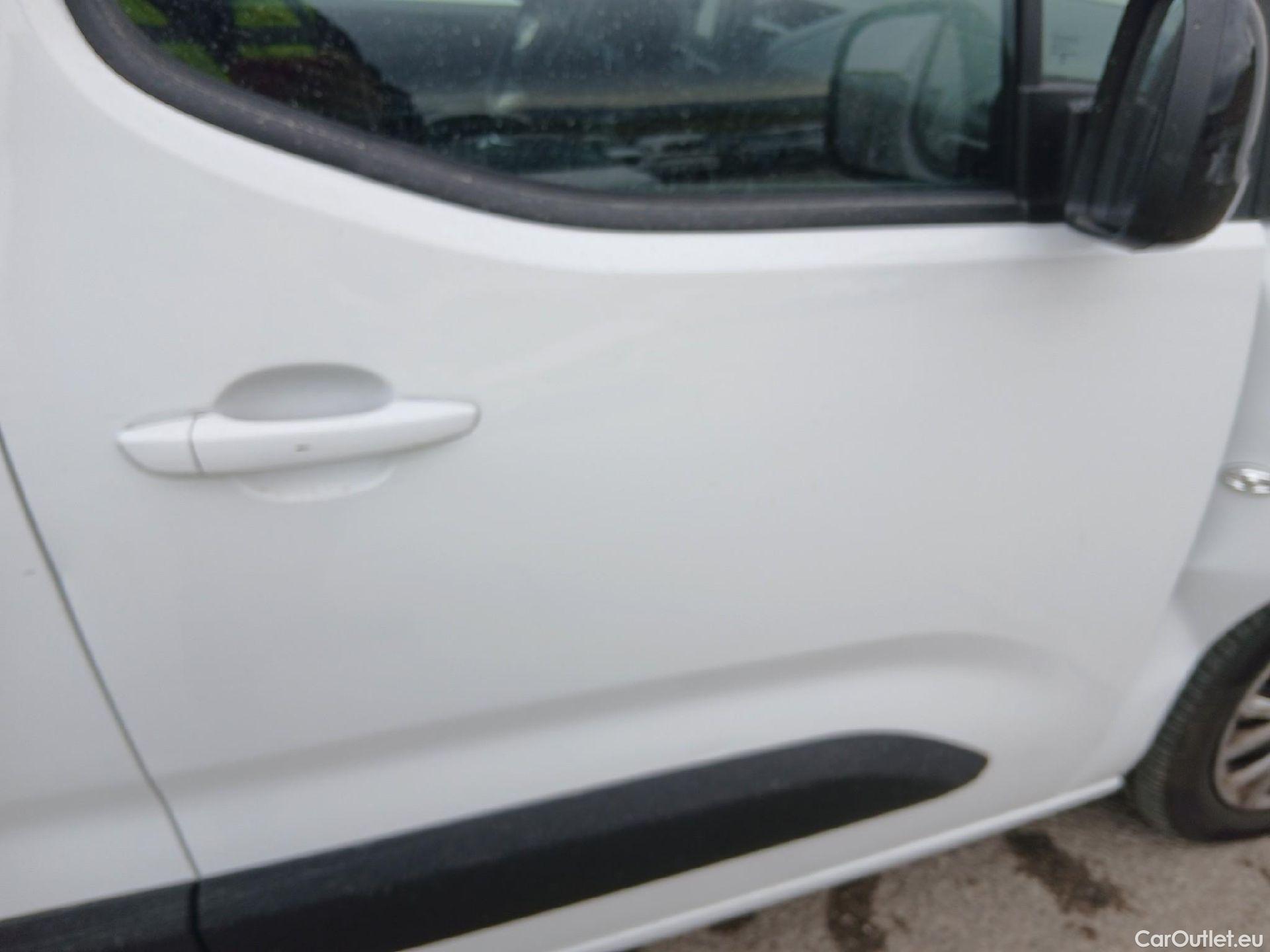  Land Rover  Discovery FIAT Doblò / 2022 / 5P / combi Combi (N1) BlueHDi 1.5 L 100CV (AC)  #41