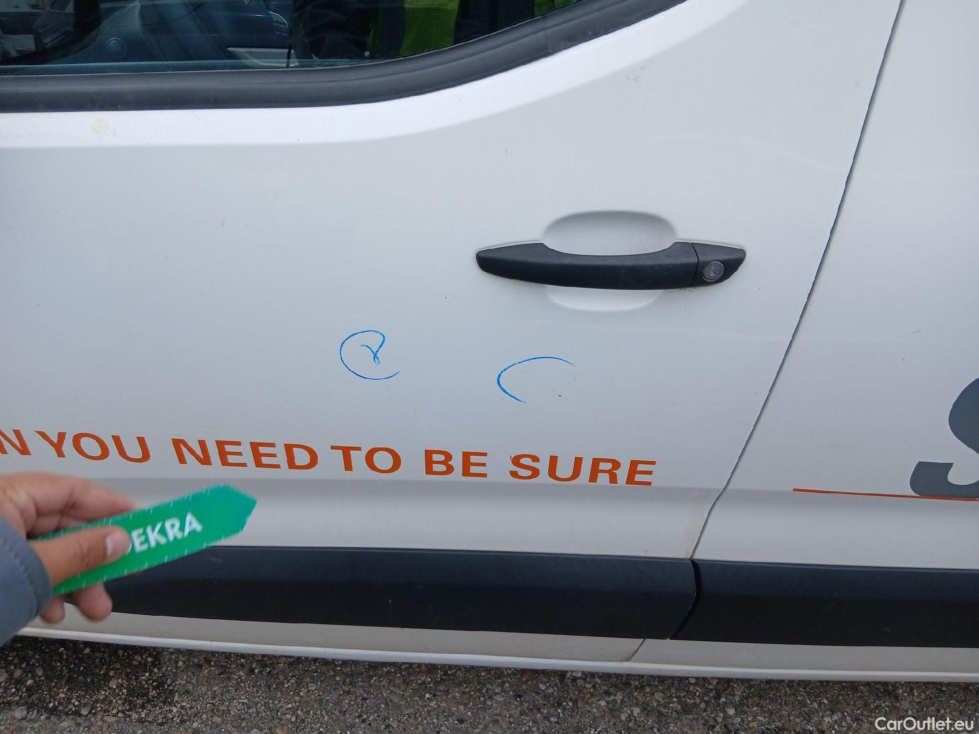  Citroen  Berlingo CITROEN  / 2018 / 3P / furgón derivado de turismo Talla M BlueHDi 100 CONTROL #19