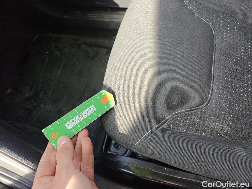  Ford  Transit FORD  Courier/2014/4P/furgón der.turis Van 1.5 TDCi 56kW Trend #46