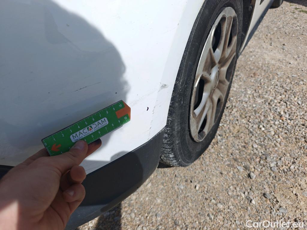  Ford  Transit FORD  Courier/2014/4P/furgón der.turis Van 1.5 TDCi 56kW Trend #60