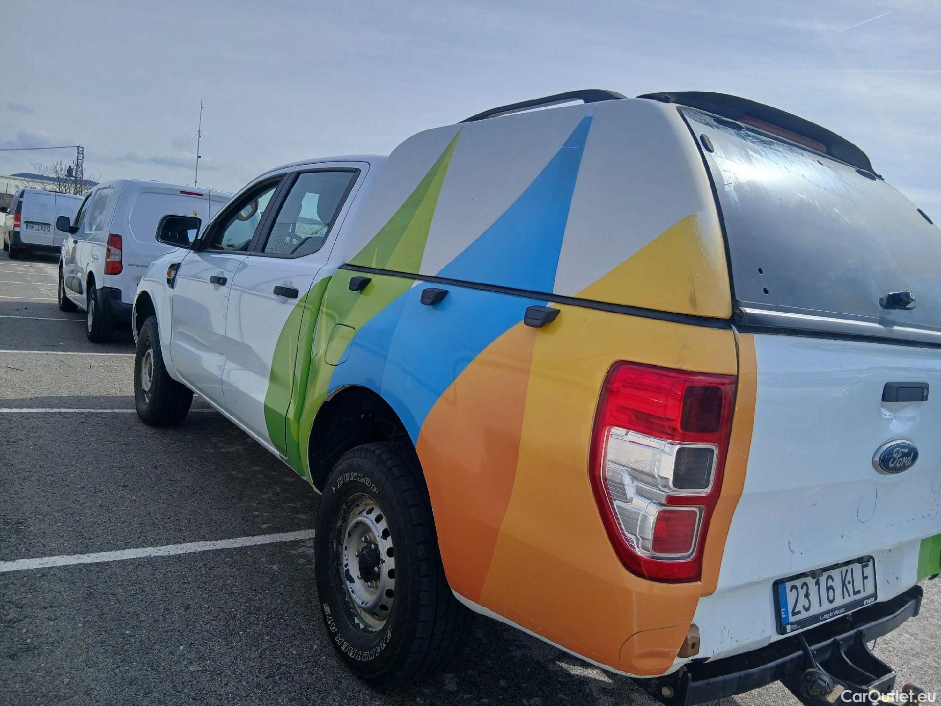  Ford  Ranger FORD  VU 4p 6G pickup 2.2 TDCi 118kW 4x4 Doble Cab. XL S/S #50