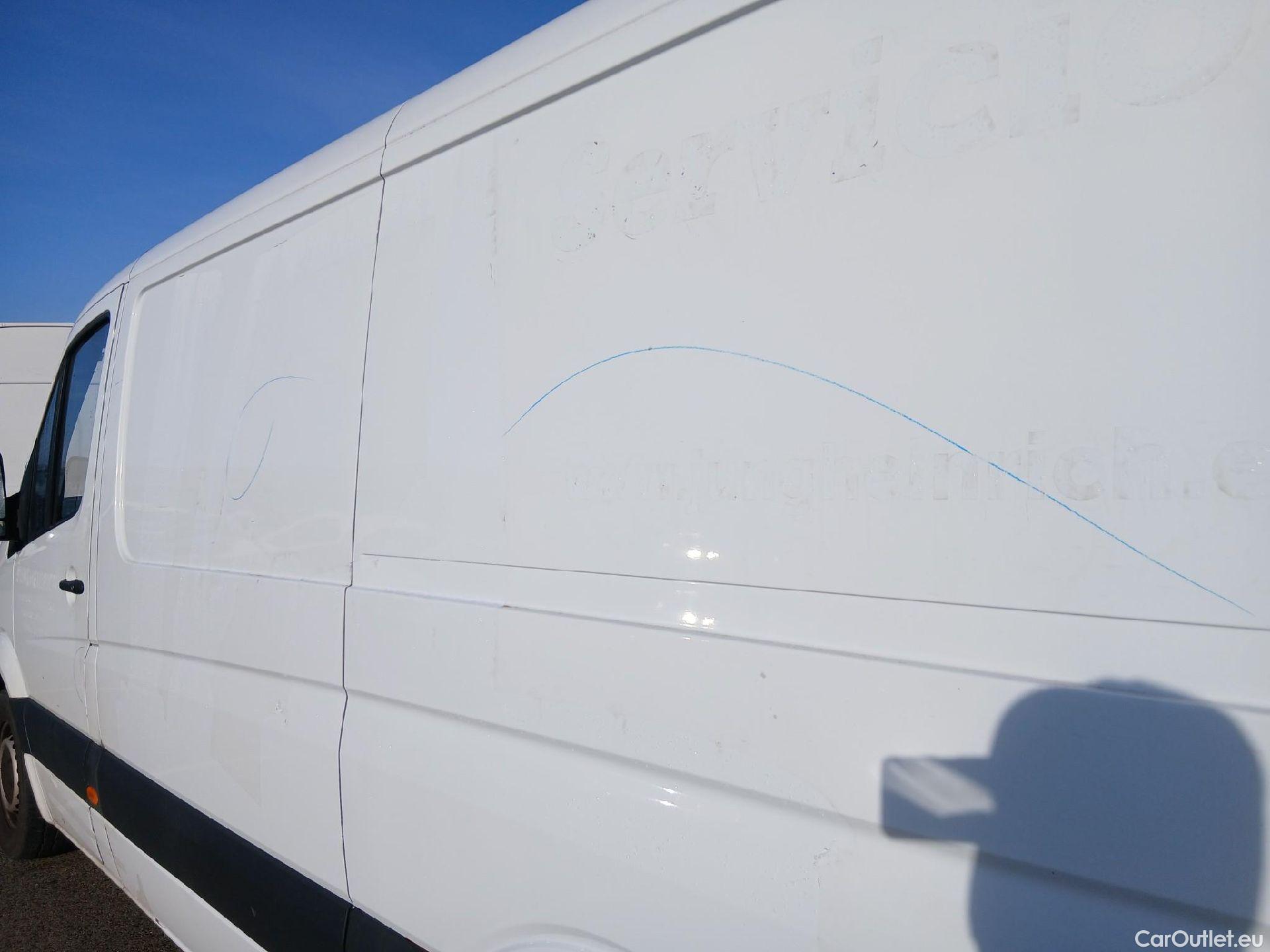  Mercedes  Sprinter MERCEDES-BENZ  / 2013 / 4P / furgón 311 CDI MEDIO 3.5T T. ALTO #22